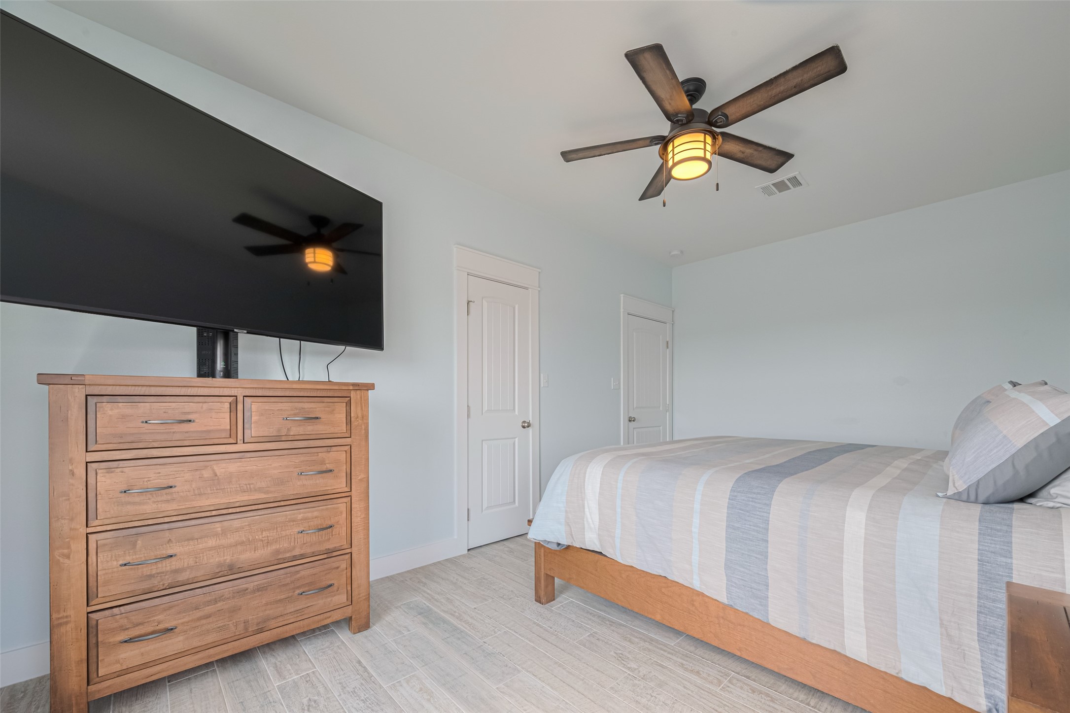 1126 Island Boulevard Property Photo 23