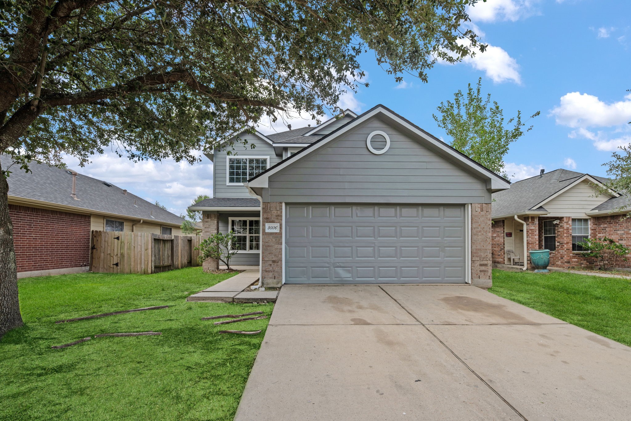 9006 Blue Cedar Lane Property Photo 1