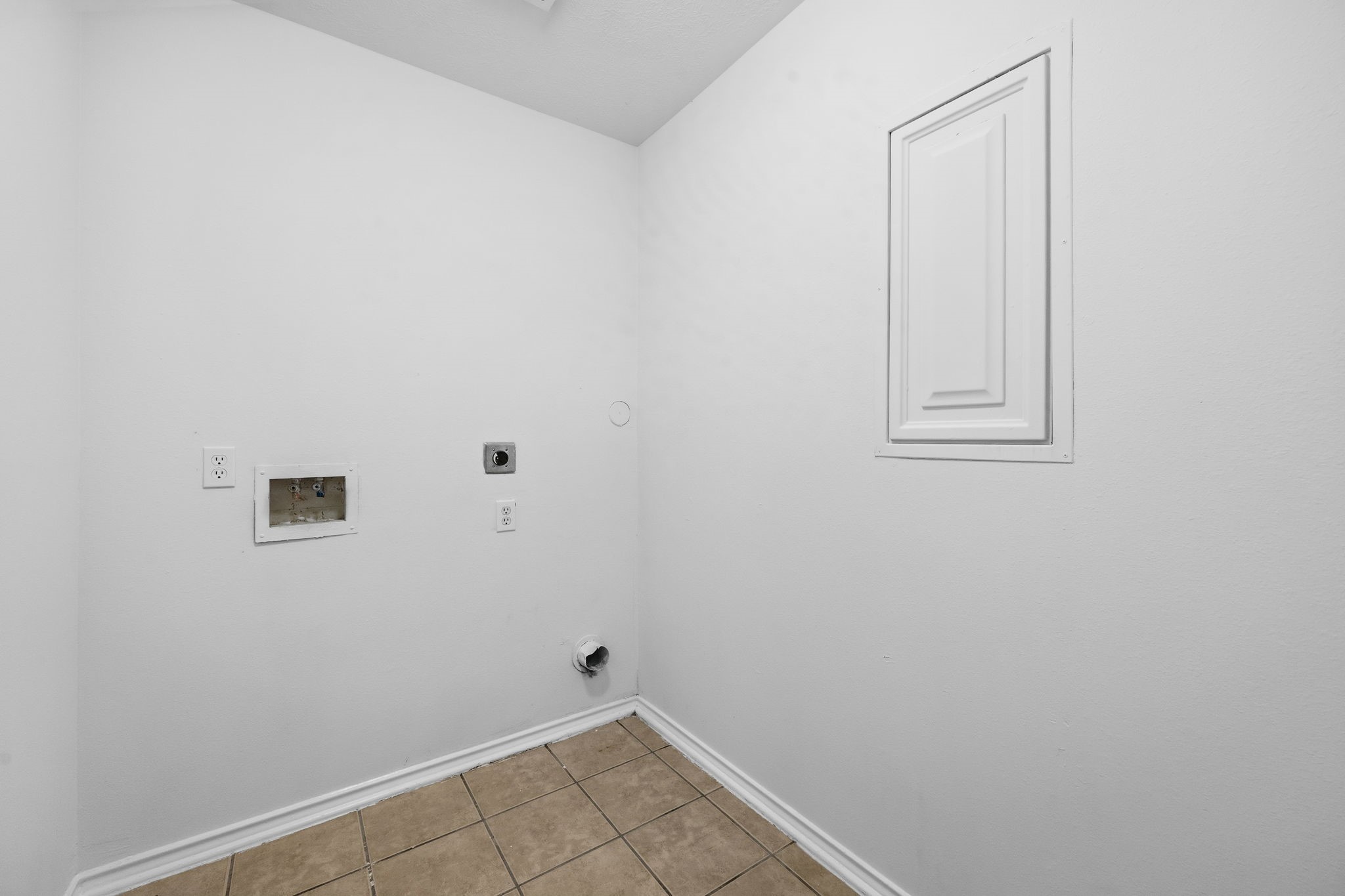 9006 Blue Cedar Lane Property Photo 15