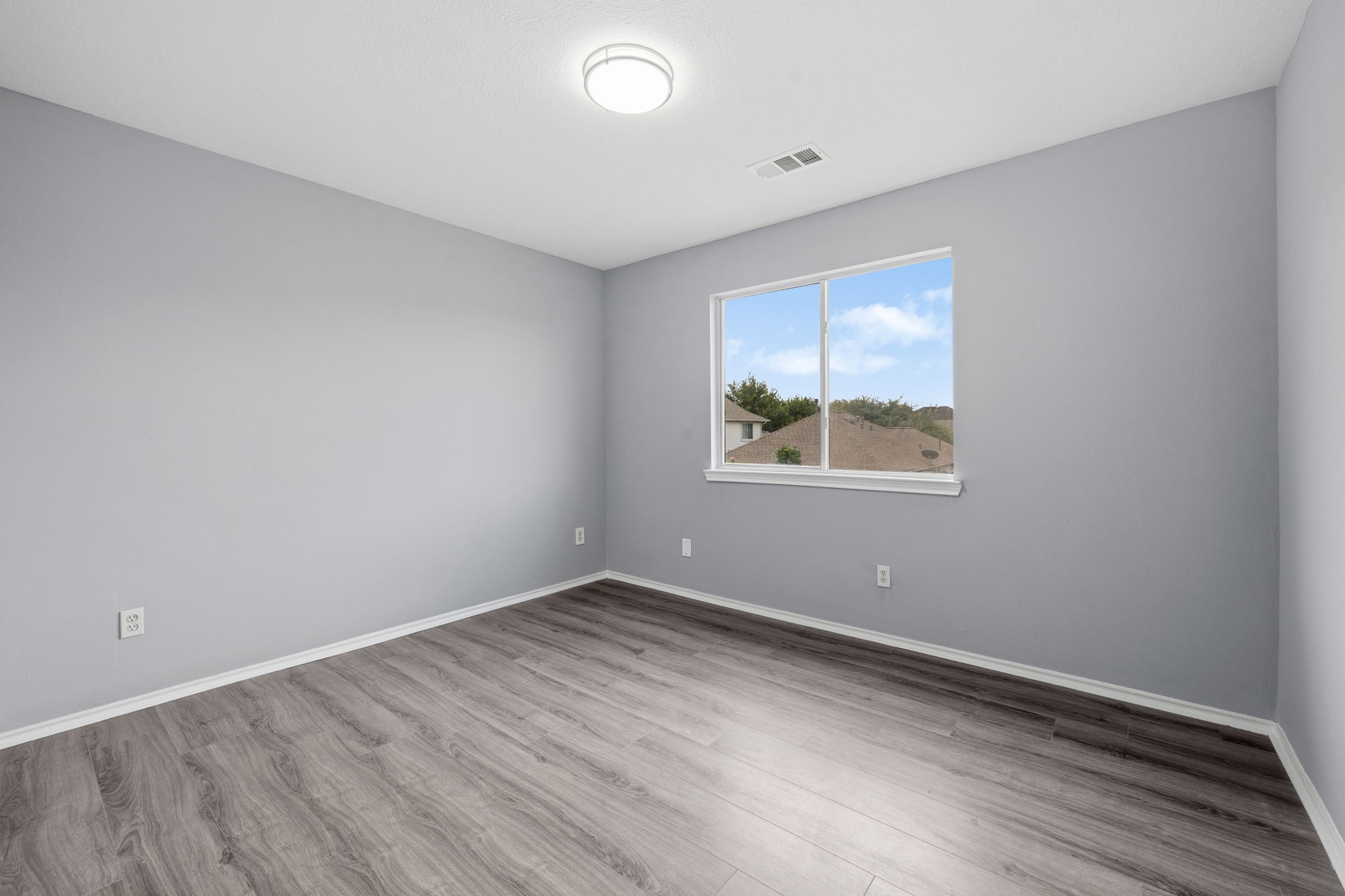 9006 Blue Cedar Lane Property Photo 19