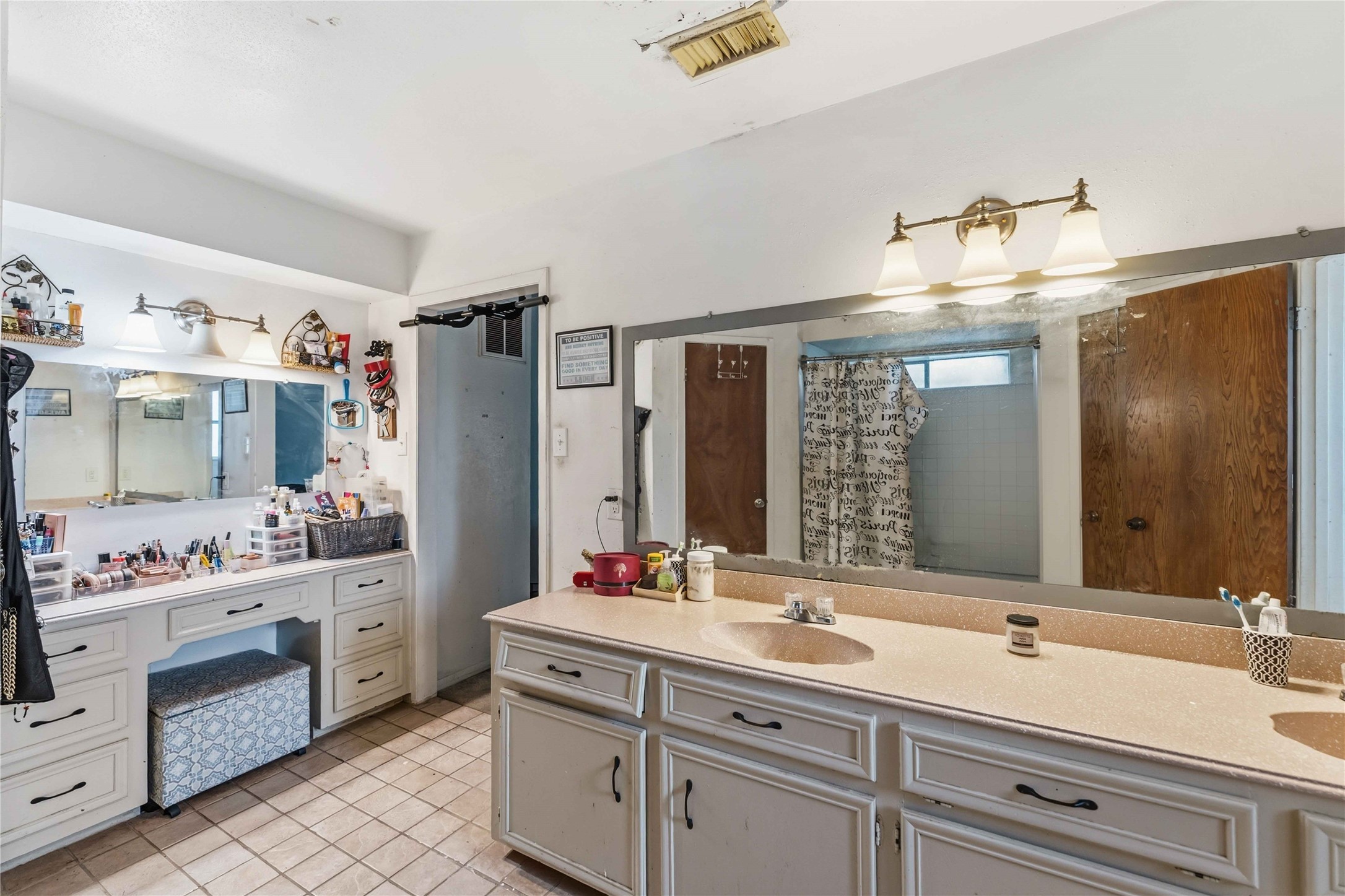 1114 Mustang Trail Property Photo 20