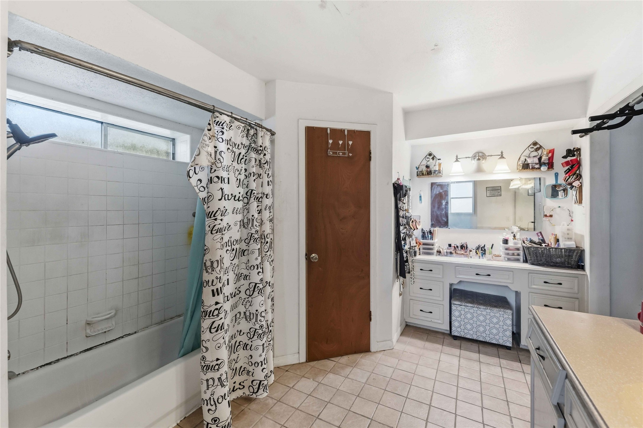 1114 Mustang Trail Property Photo 21