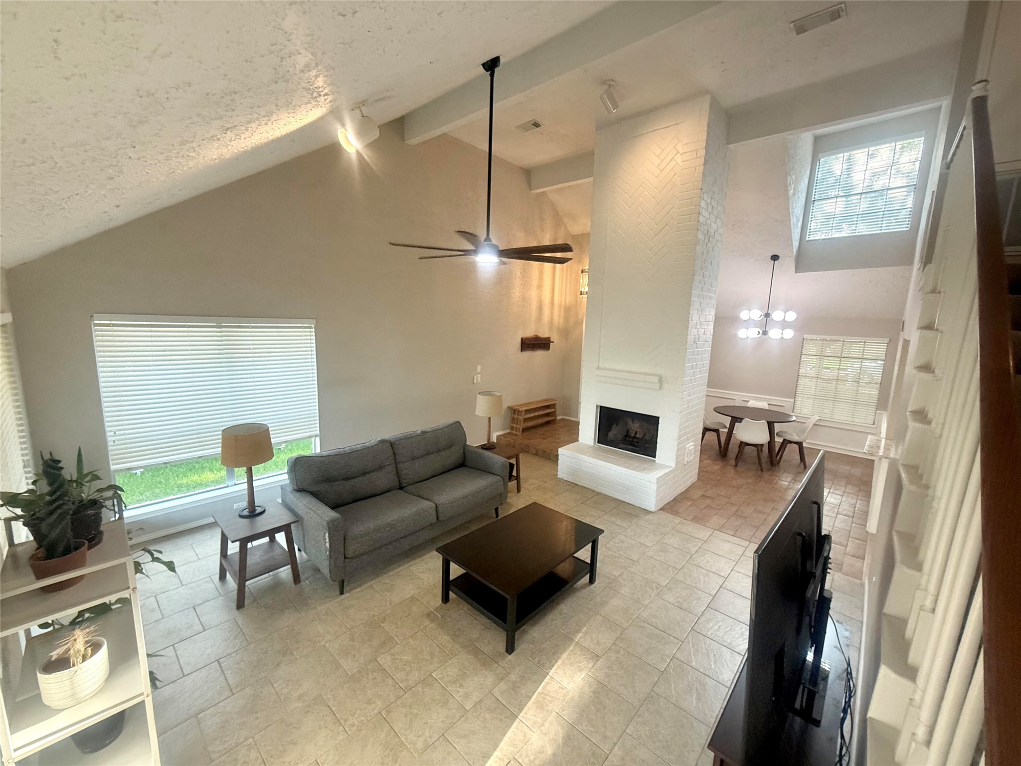 2103 Creekshire Drive Property Photo 6