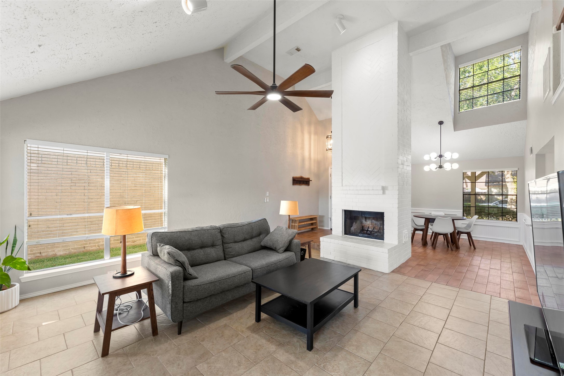 2103 Creekshire Drive Property Photo 8