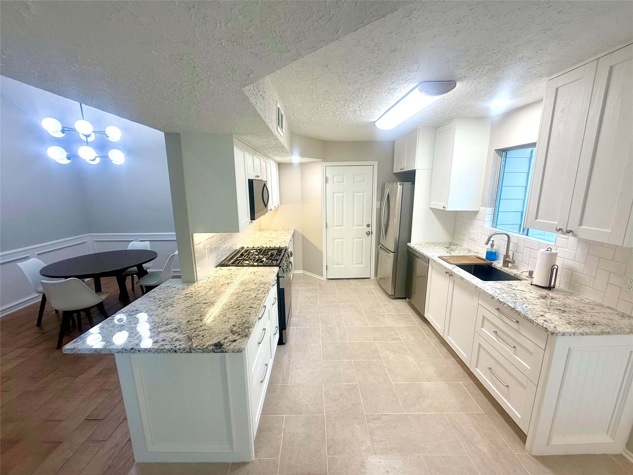 2103 Creekshire Drive Property Photo 10