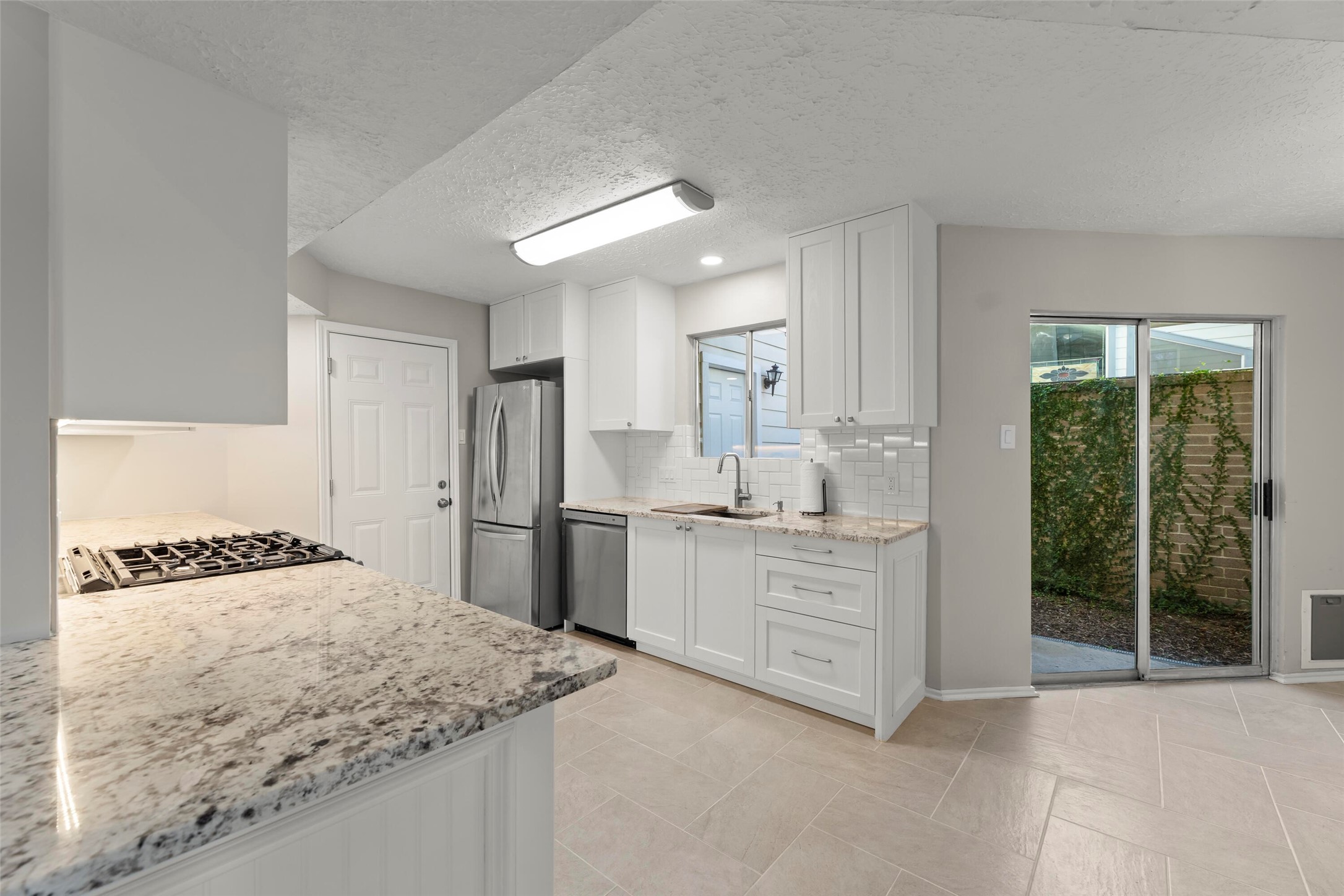 2103 Creekshire Drive Property Photo 10
