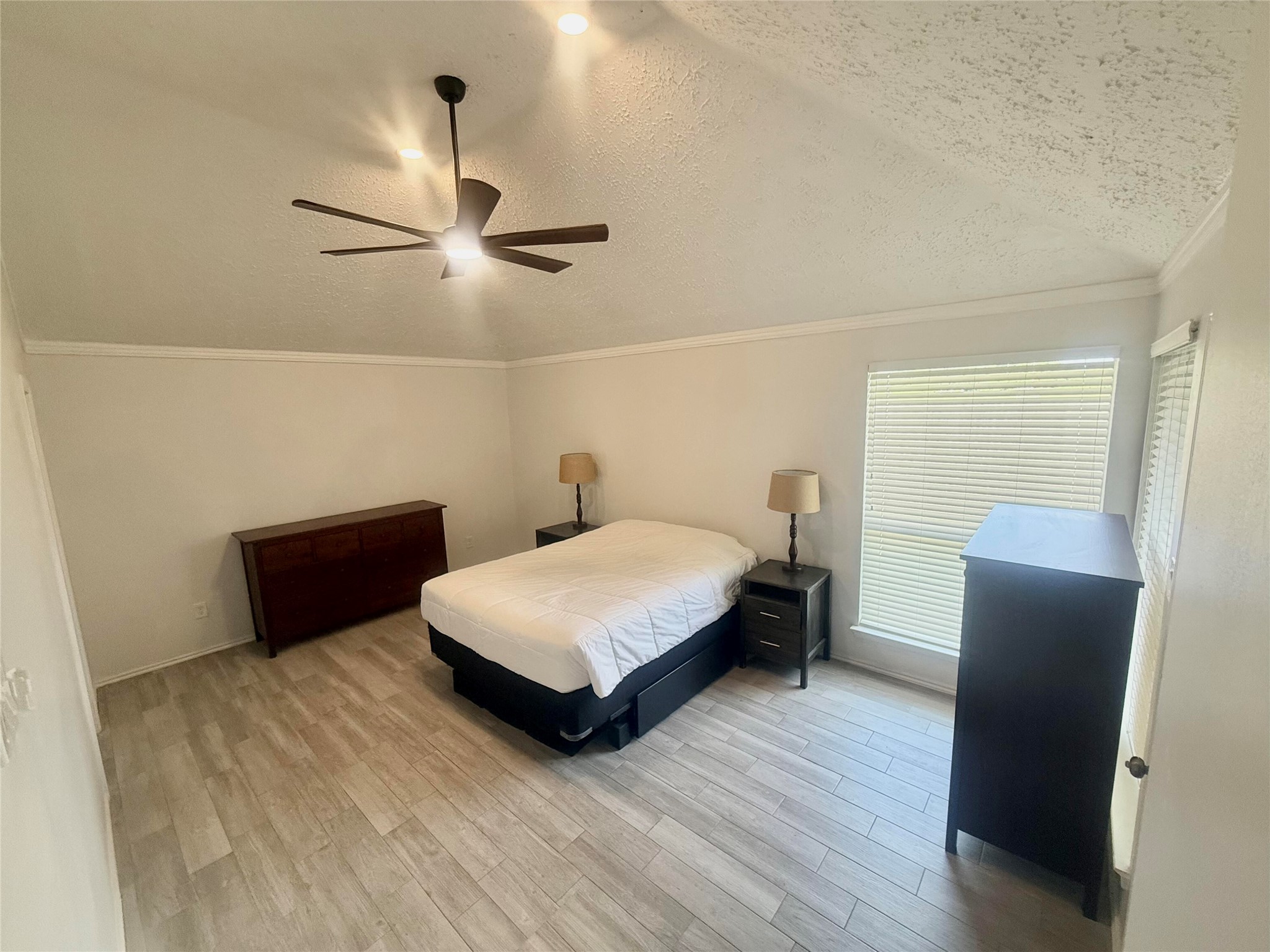 2103 Creekshire Drive Property Photo 18