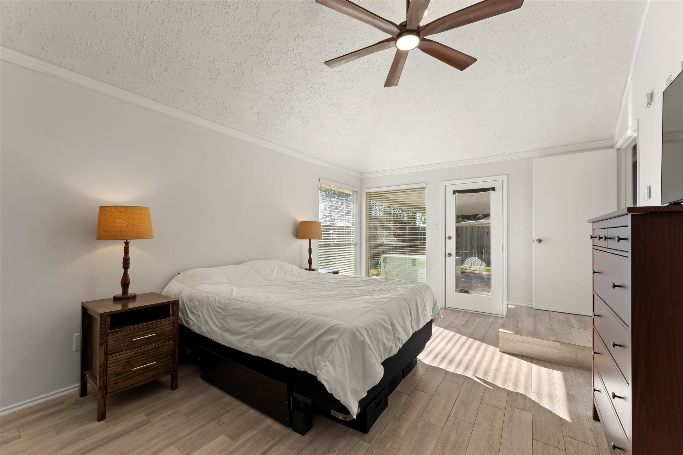 2103 Creekshire Drive Property Photo 21