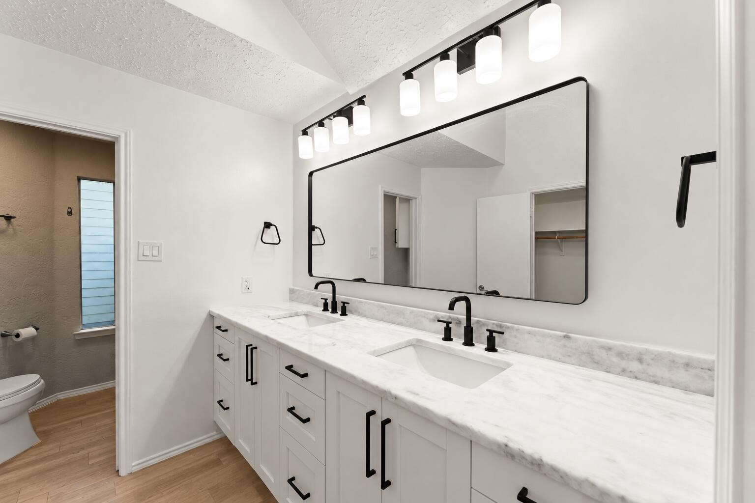 2103 Creekshire Drive Property Photo 23