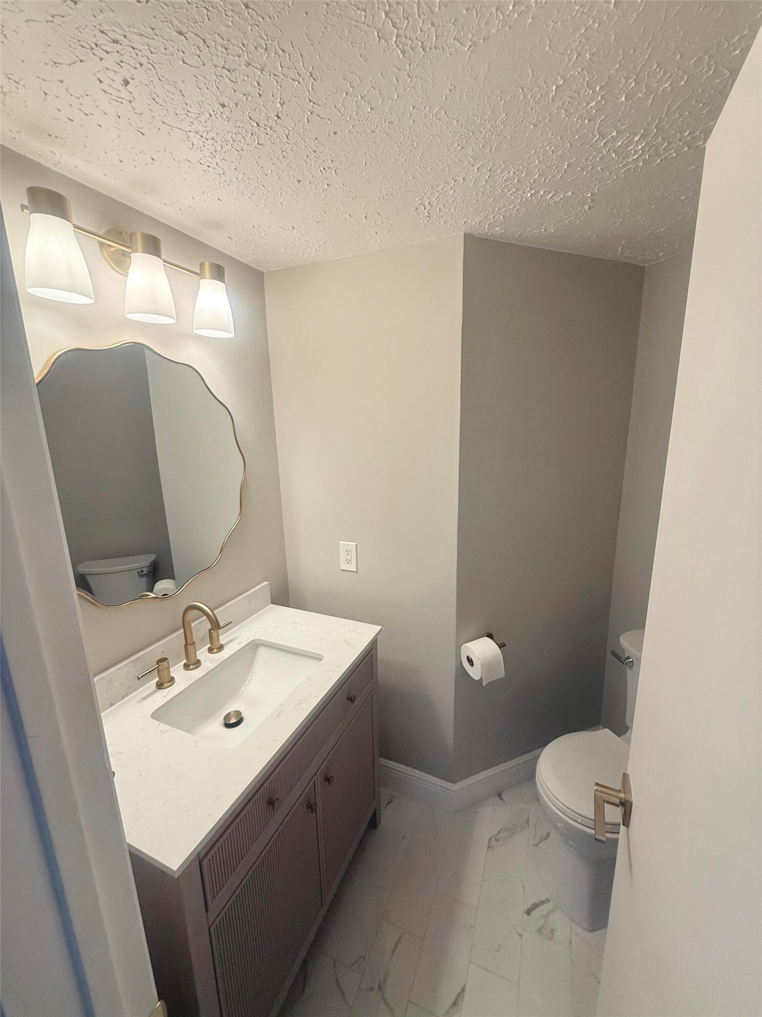 2103 Creekshire Drive Property Photo 26