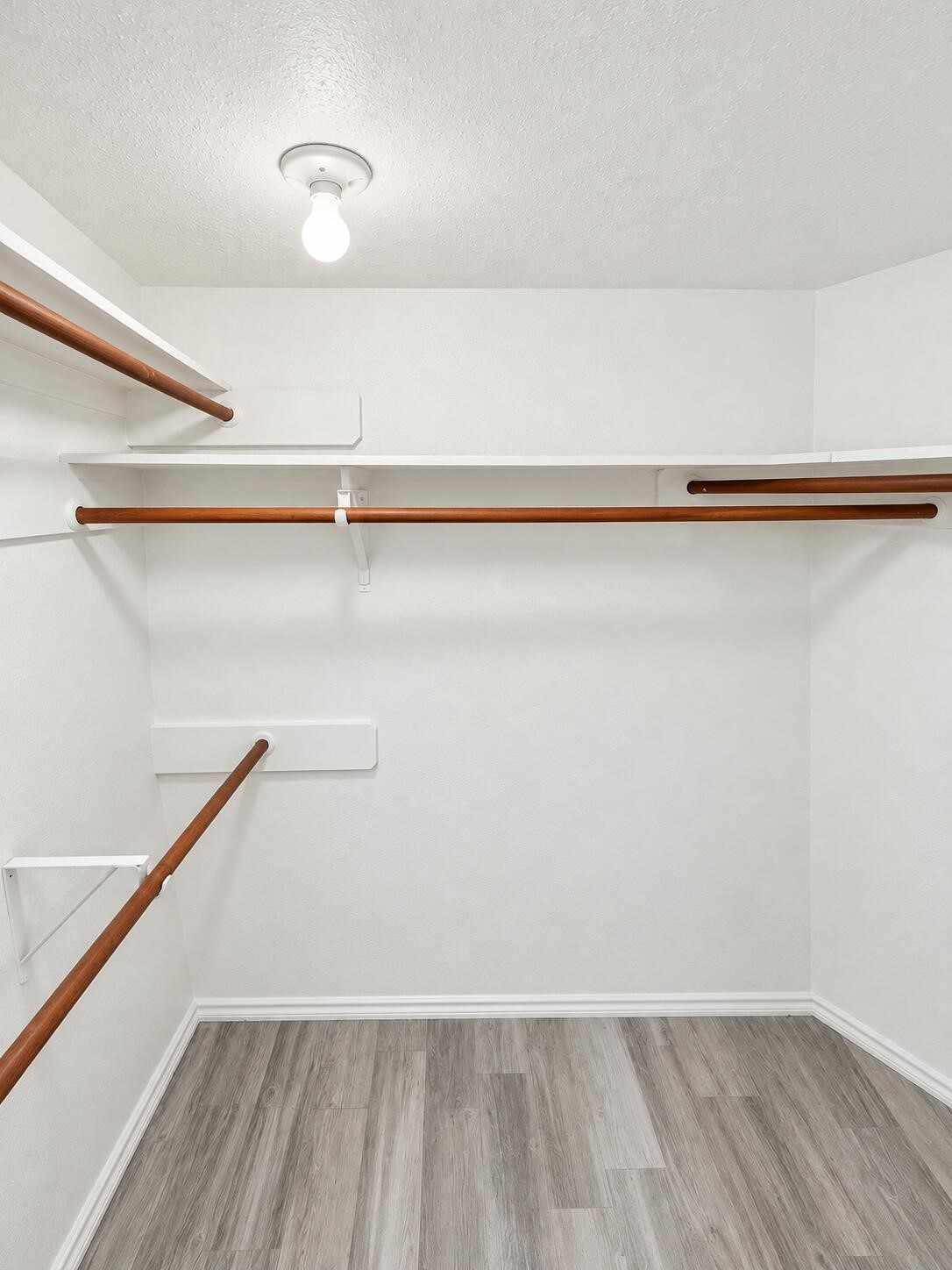 2103 Creekshire Drive Property Photo 28