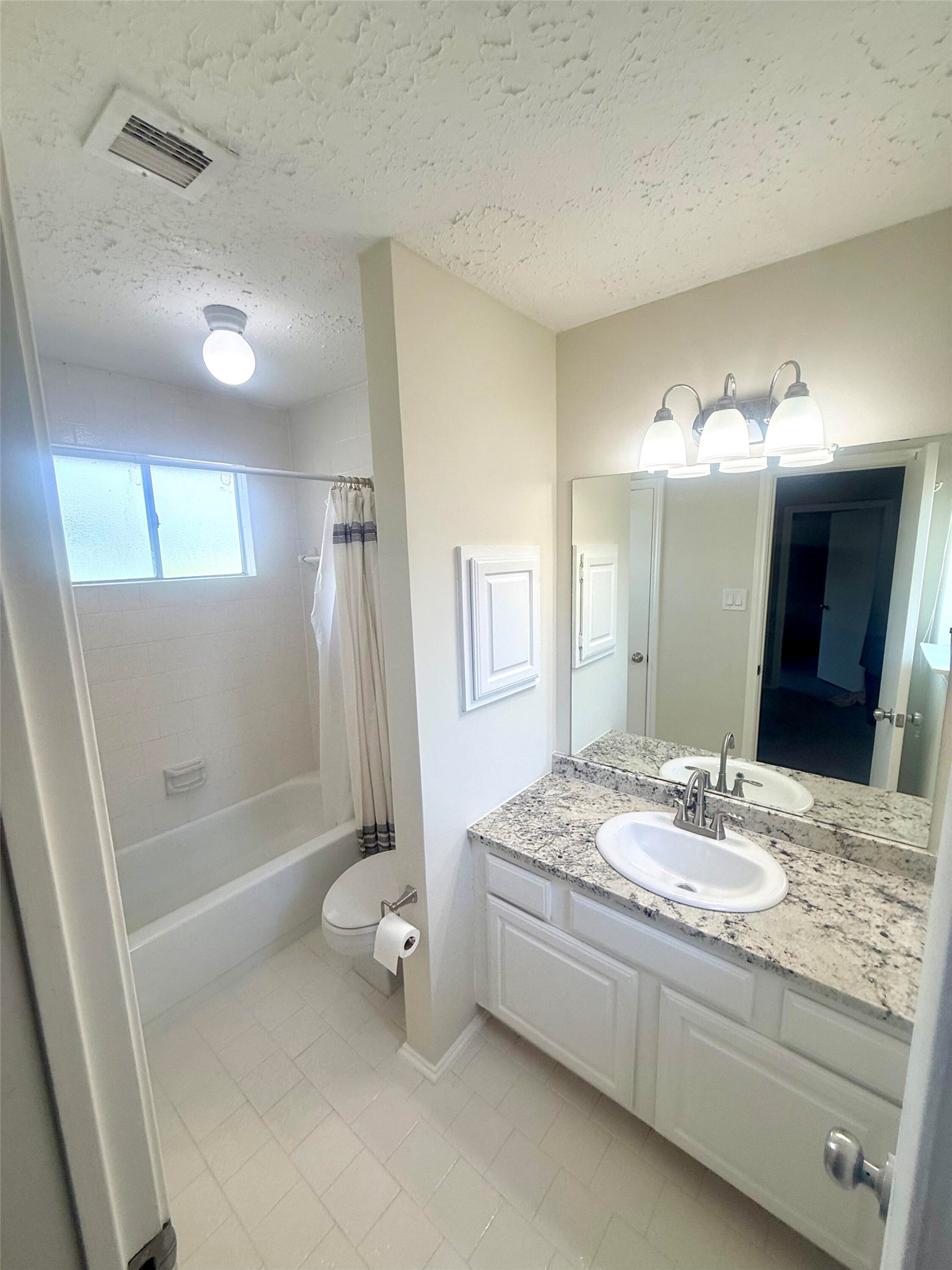 2103 Creekshire Drive Property Photo 32