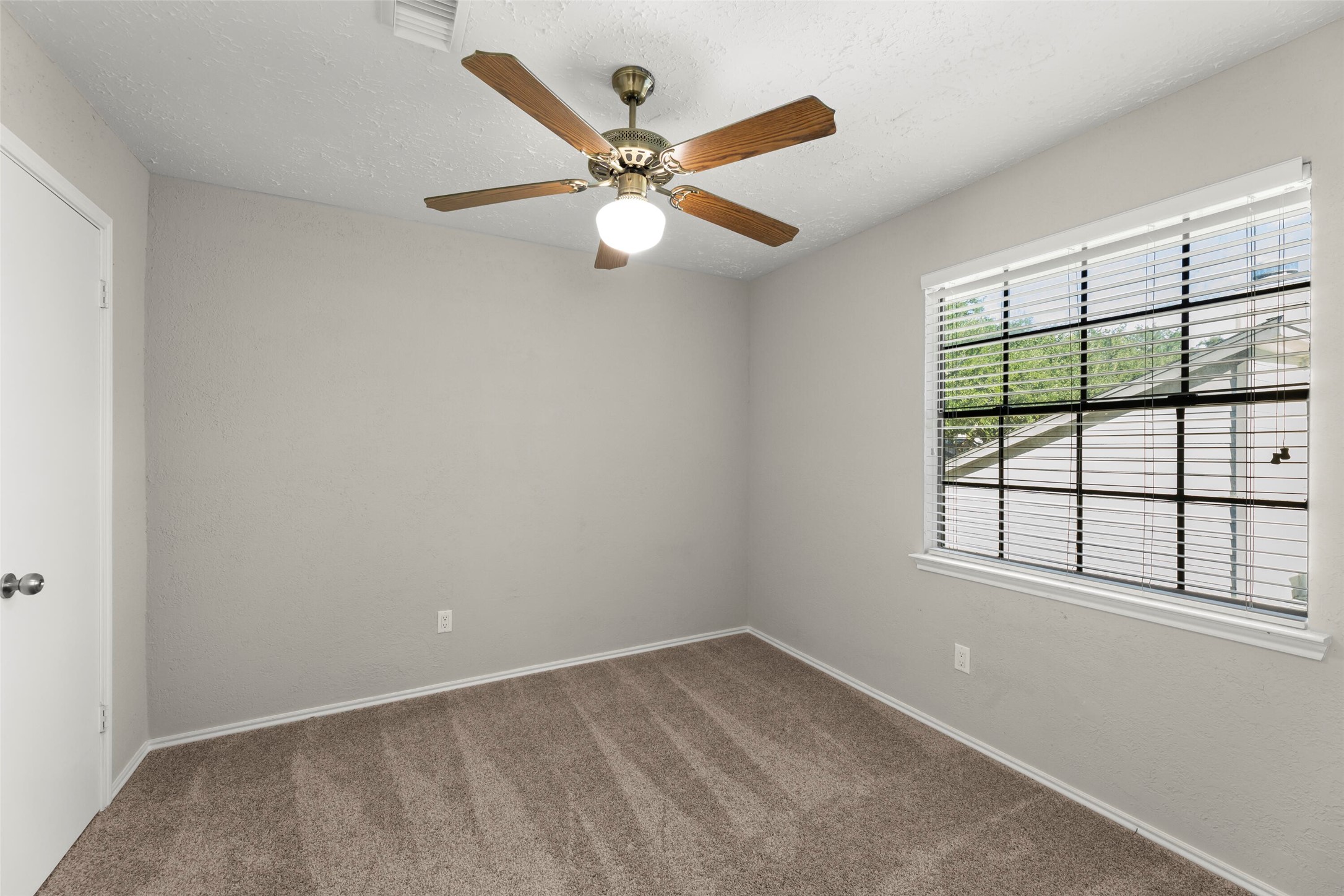 2103 Creekshire Drive Property Photo 33