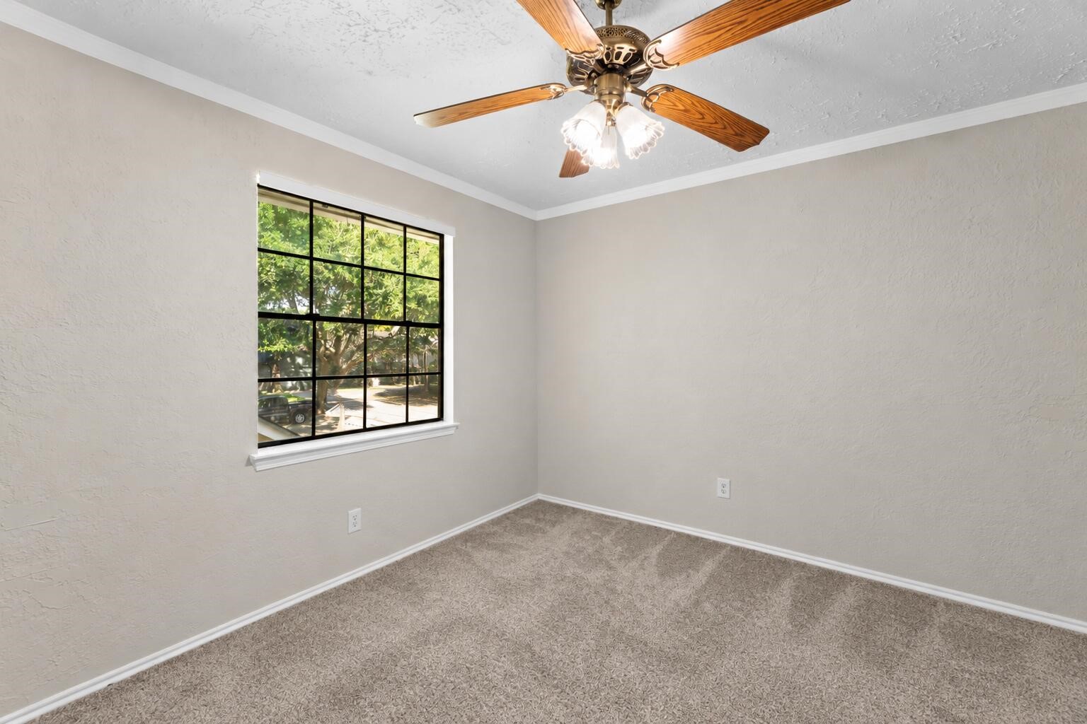 2103 Creekshire Drive Property Photo 34