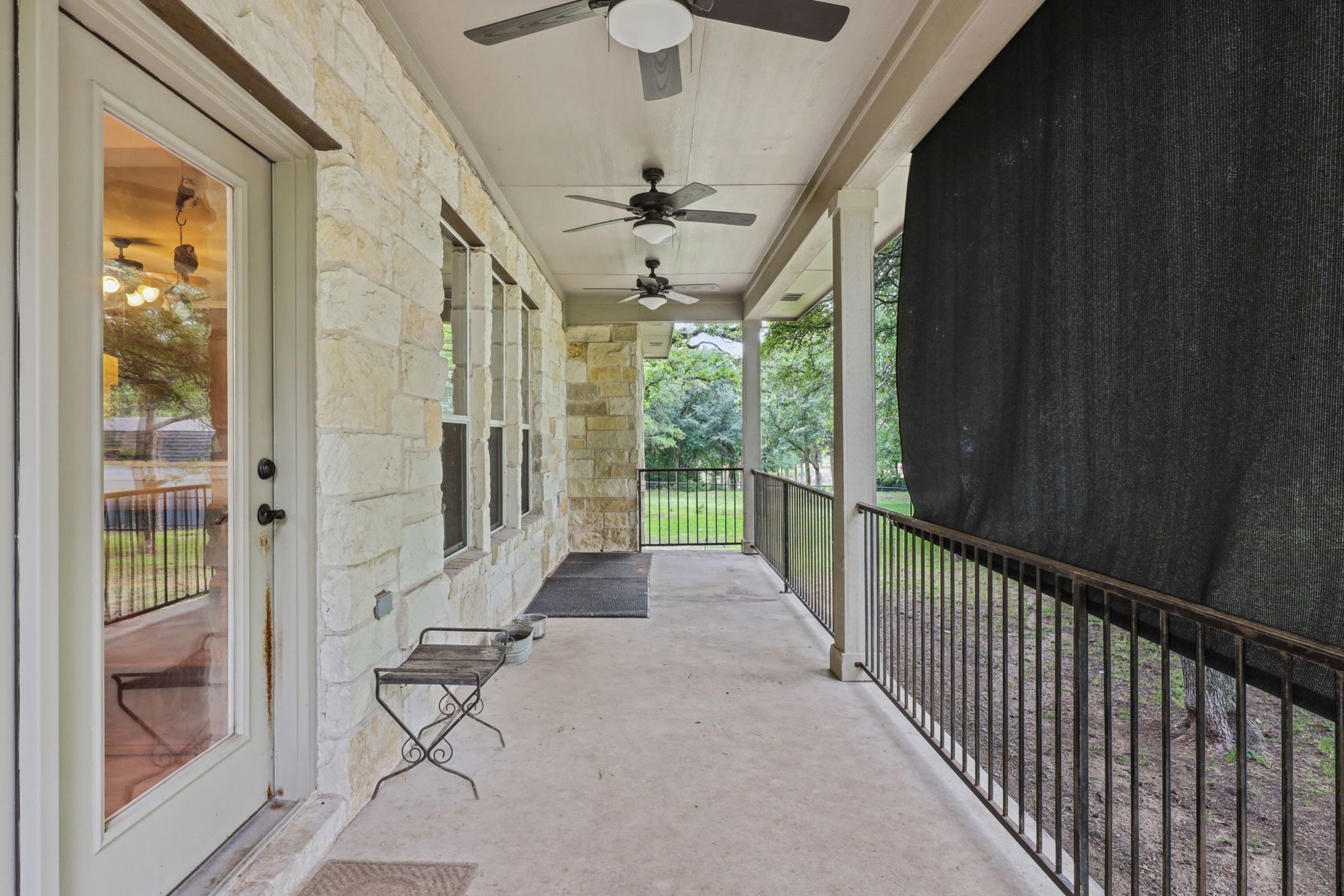 202 The Oaks Boulevard N Property Photo 4