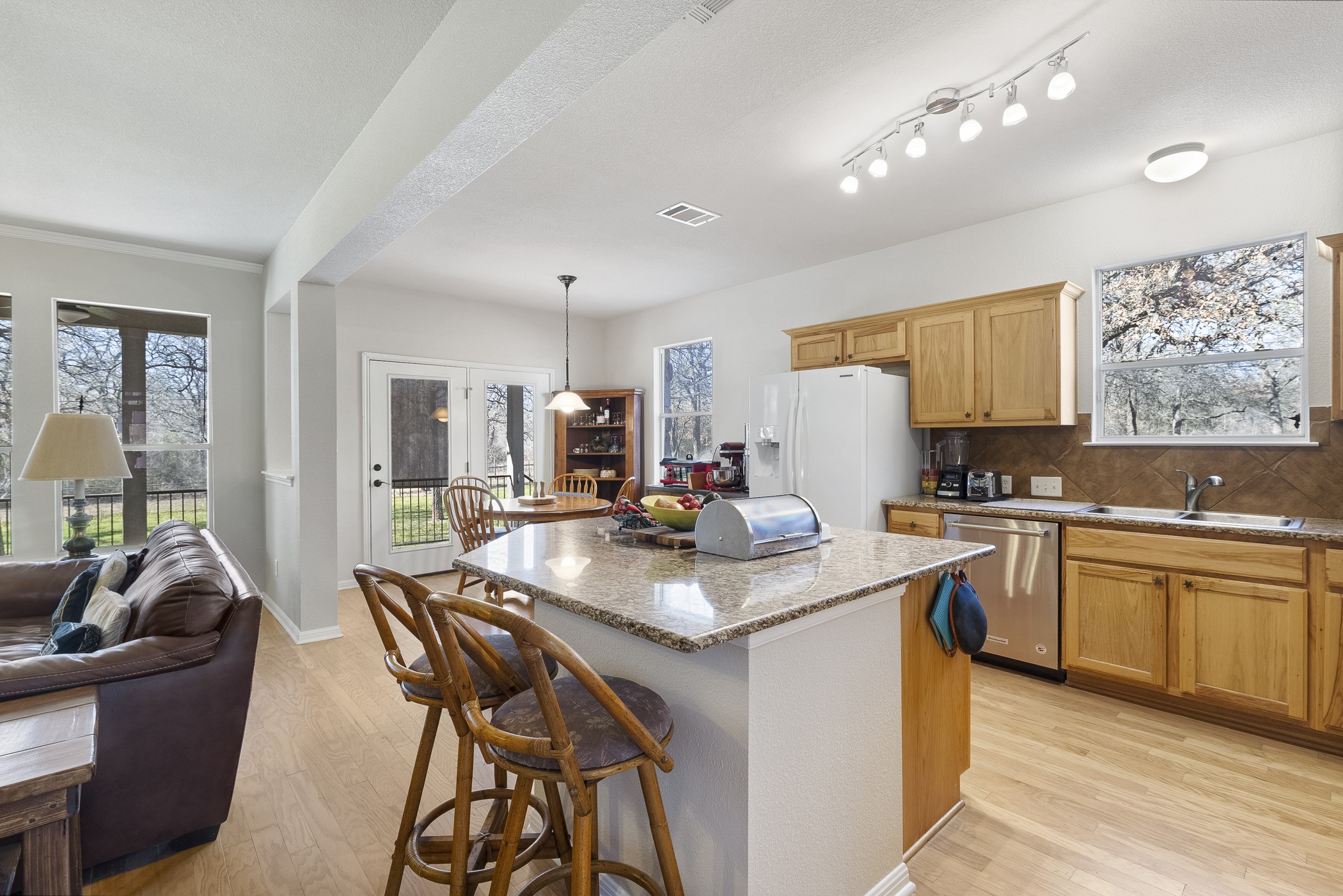 202 The Oaks Boulevard N Property Photo 11