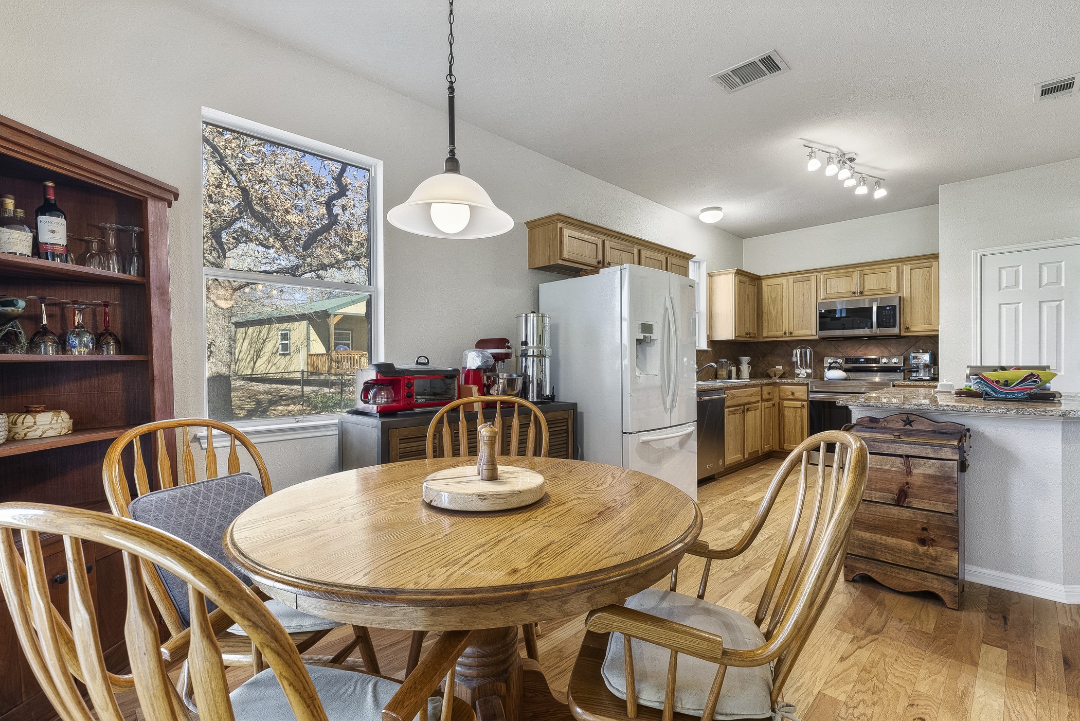 202 The Oaks Boulevard N Property Photo 13