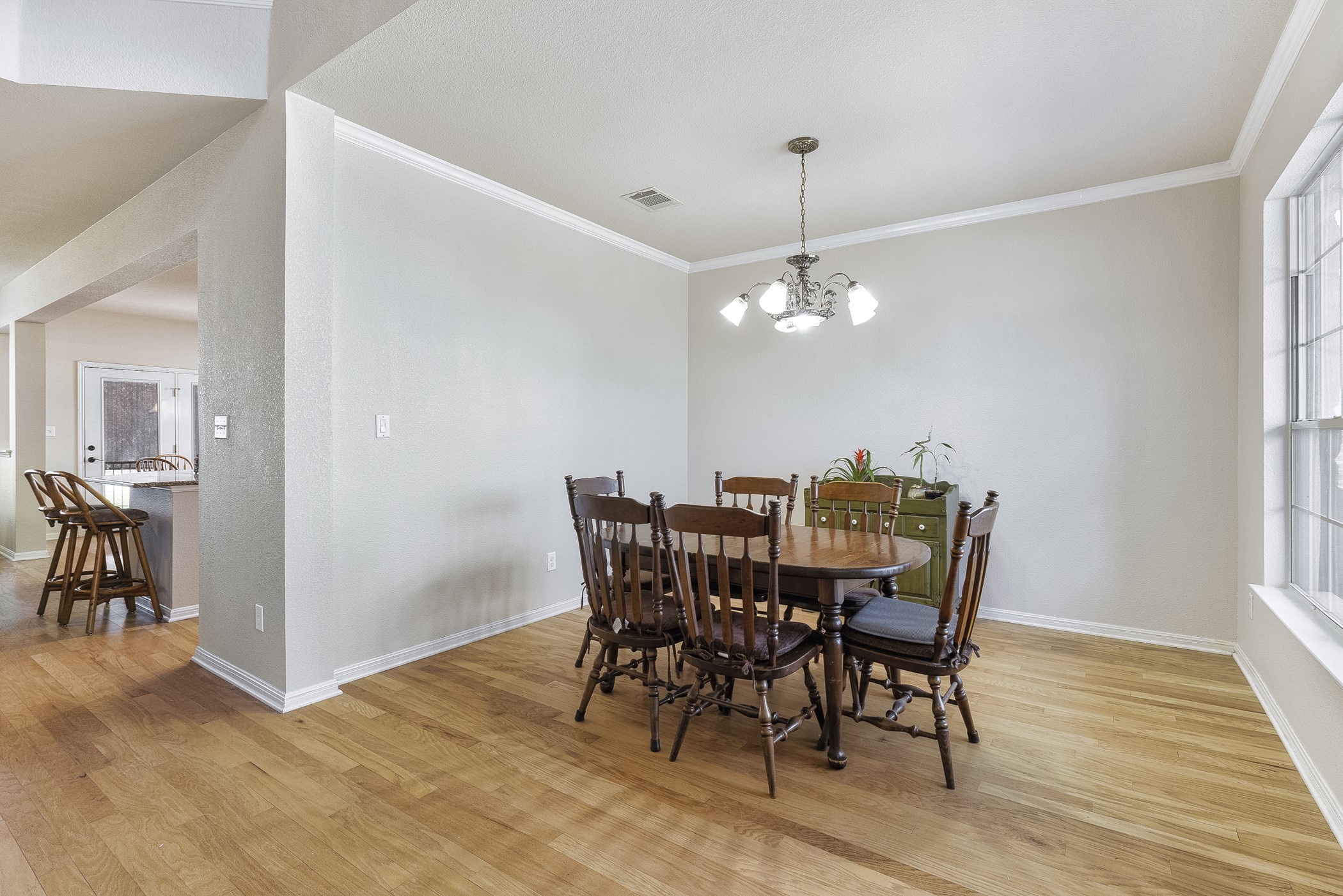 202 The Oaks Boulevard N Property Photo 15