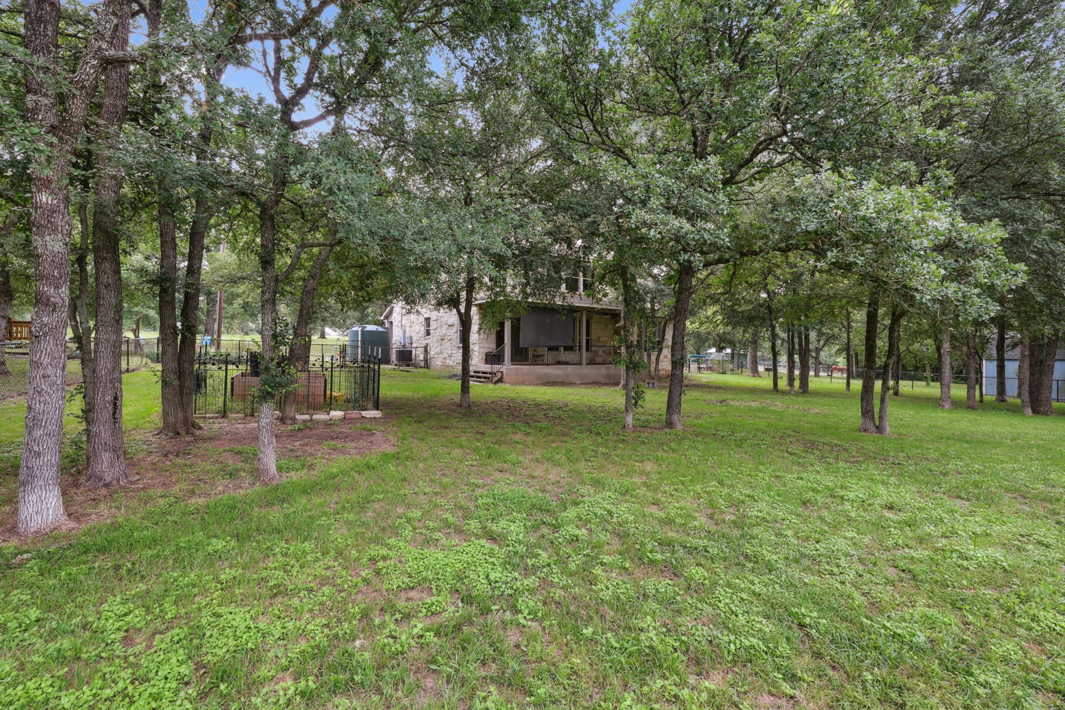 202 The Oaks Boulevard N Property Photo 44