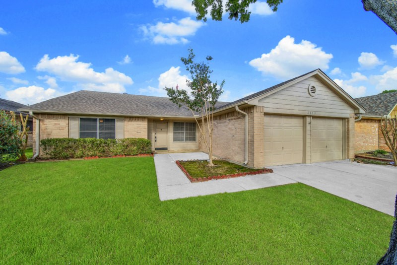 2439 Creek Meadow Drive Property Photo 1