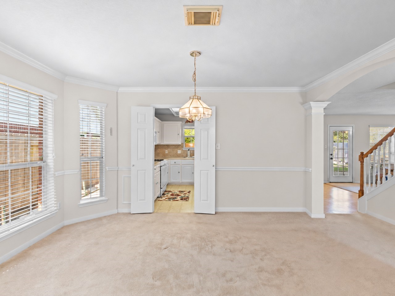 19327 Cloud Peak Drive Property Photo 8