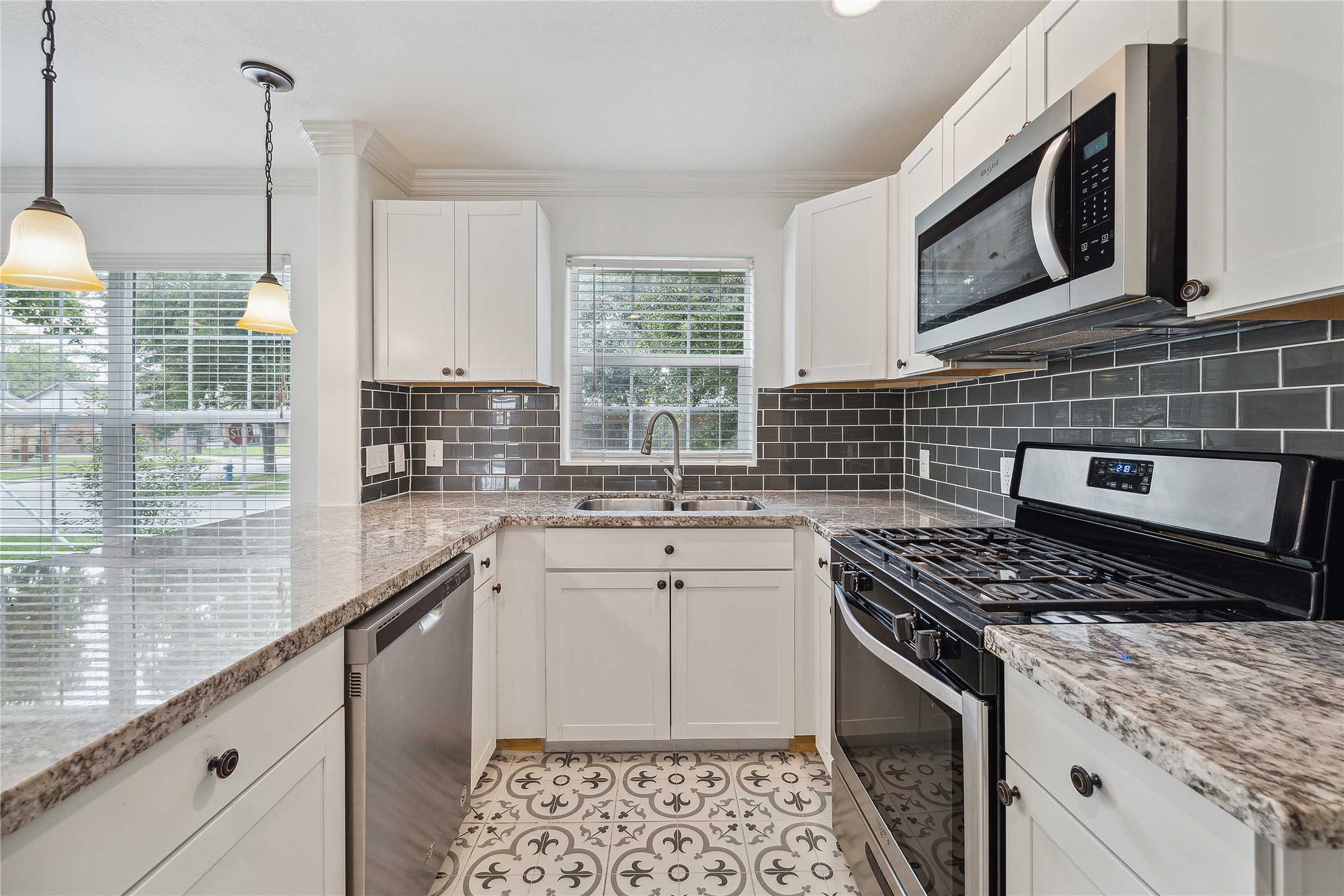 1301 Pearson Street Property Photo 4