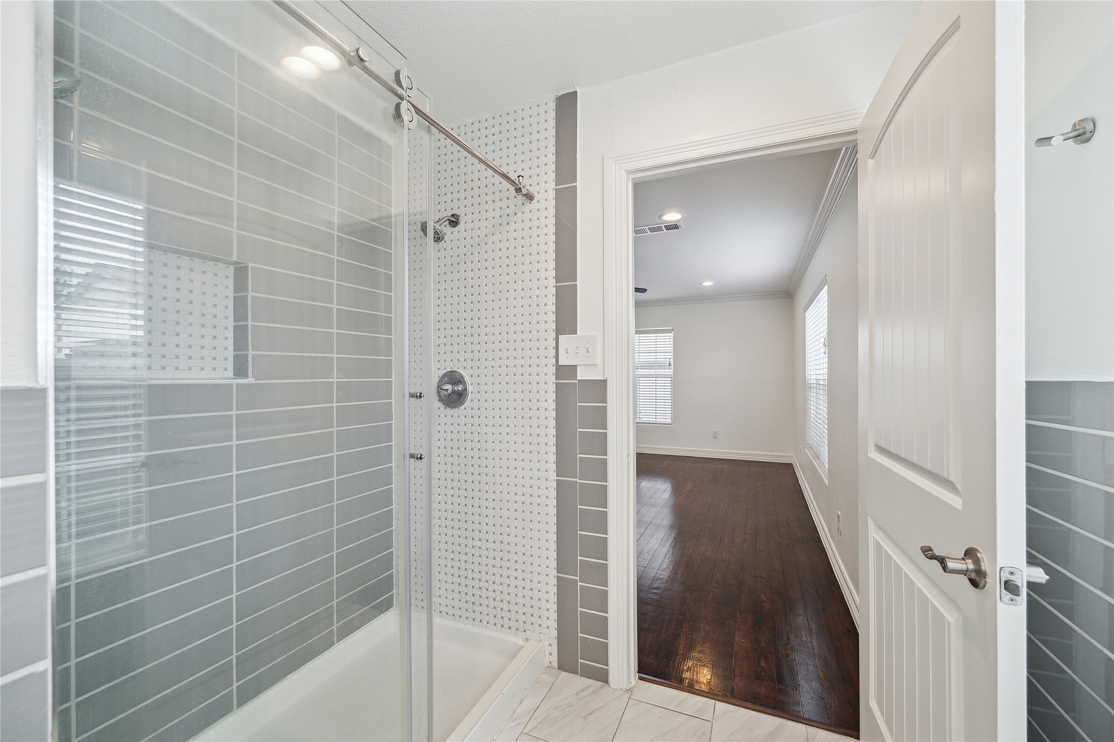 1301 Pearson Street Property Photo 10