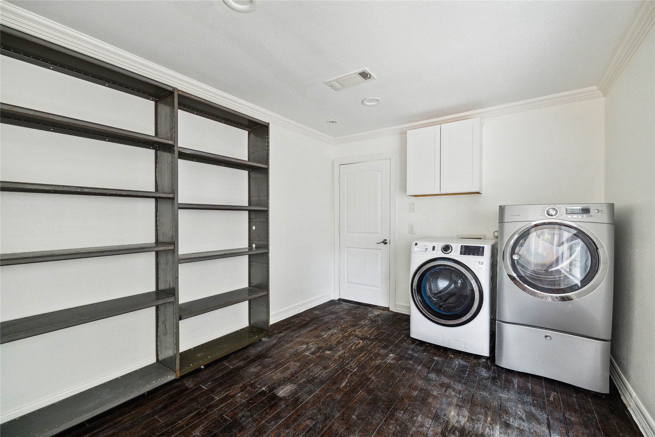 1301 Pearson Street Property Photo 14