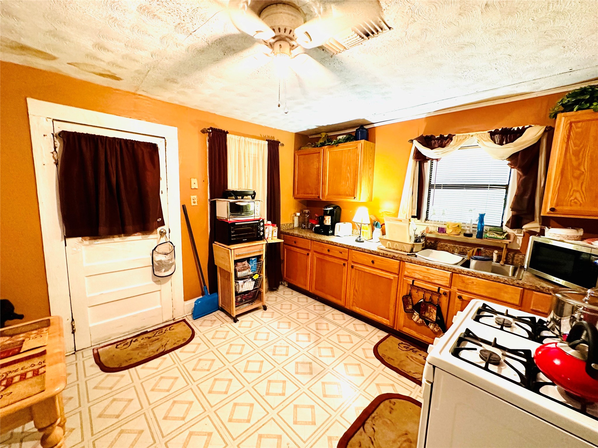 1217 4th Avenue S Property Photo 3