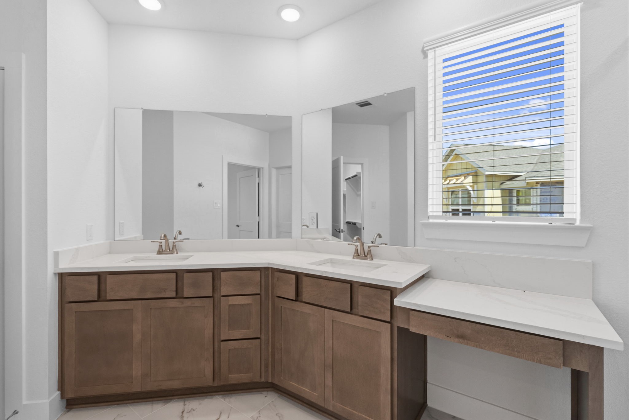 1214 Shaded Rock Drive Property Photo 21