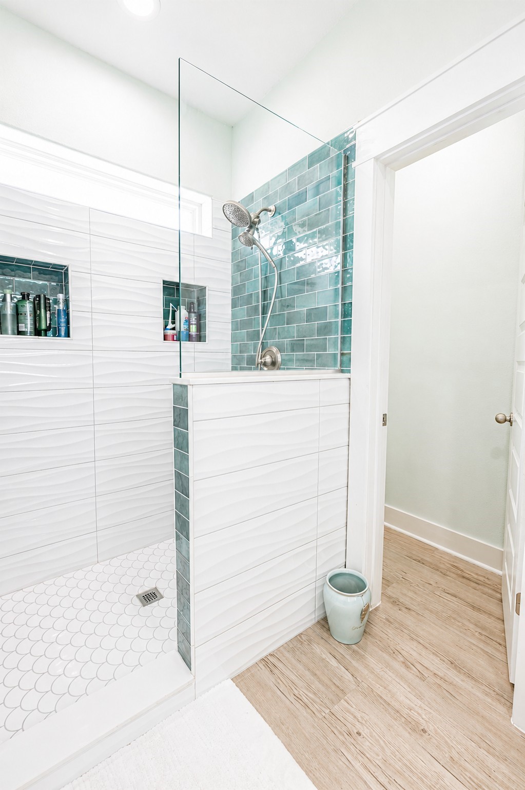 4305 Bolivar Circle Property Photo 16