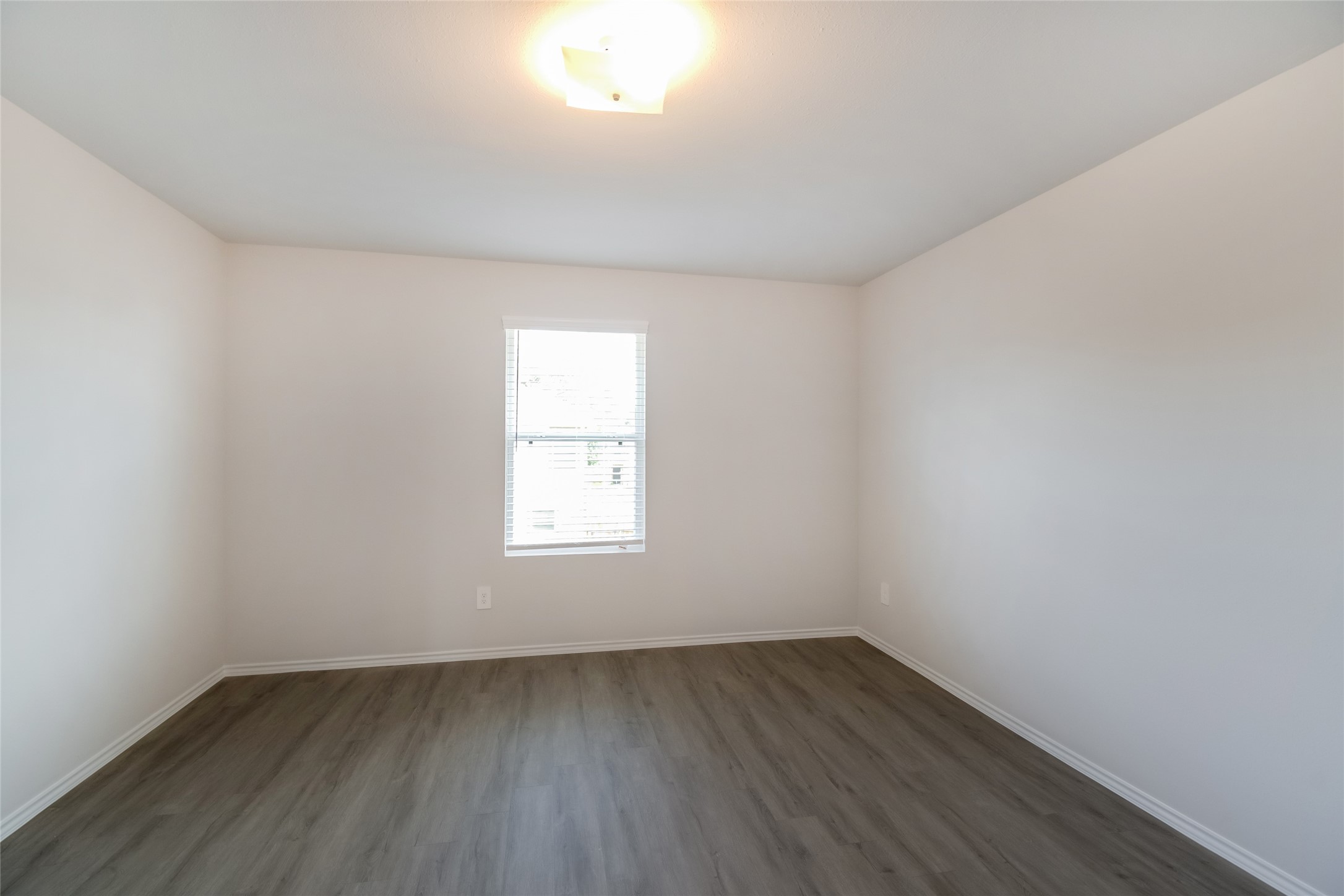 23438 Goodfellow Drive Property Photo 9