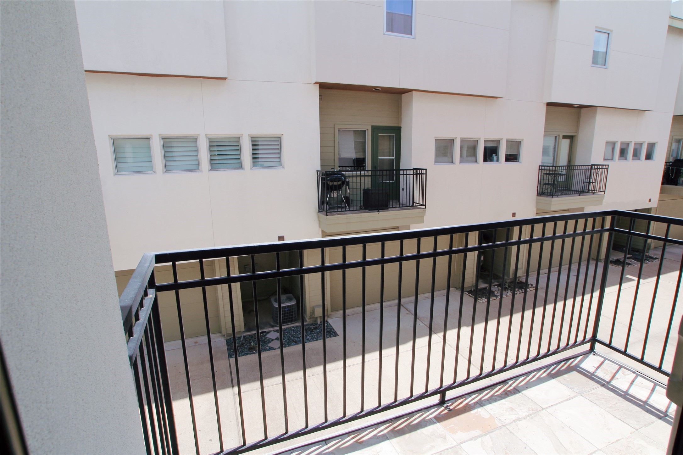 4701 Caroline Street Property Photo 15