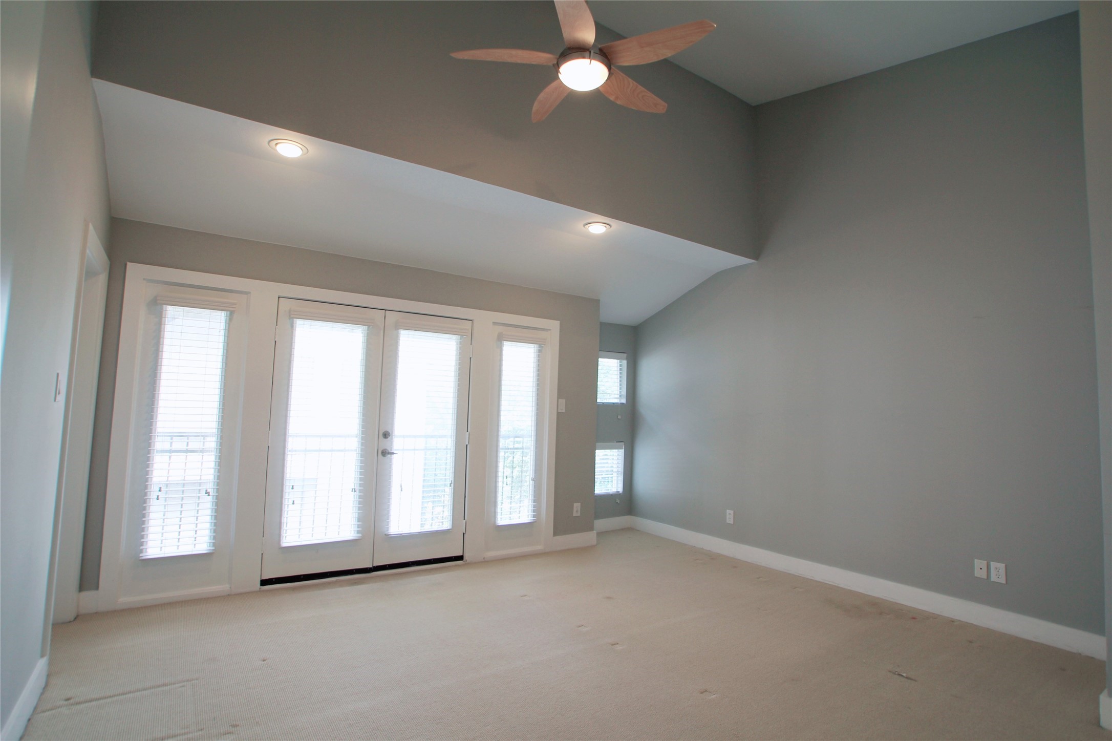 4701 Caroline Street Property Photo 19