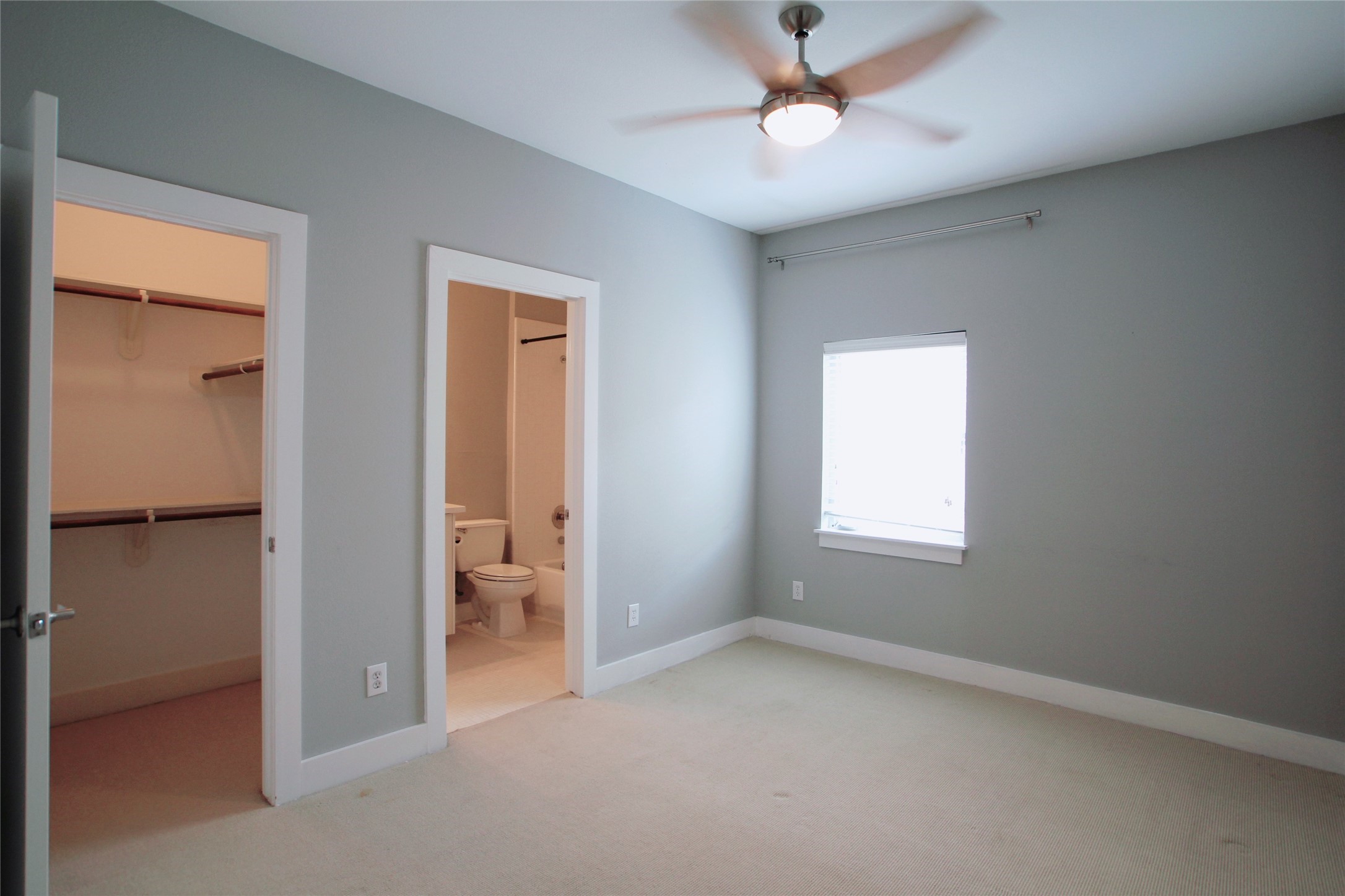 4701 Caroline Street Property Photo 26