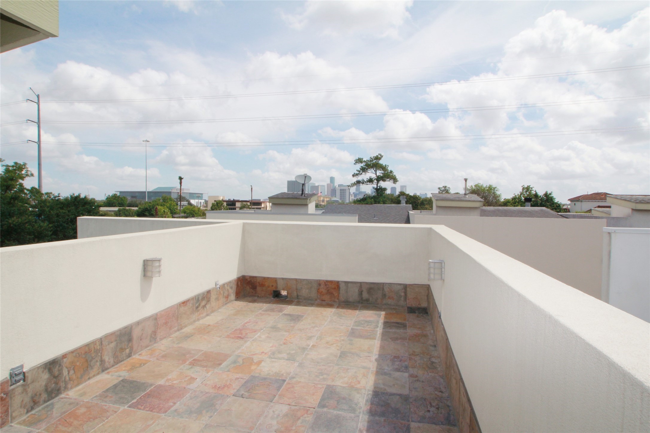 4701 Caroline Street Property Photo 35