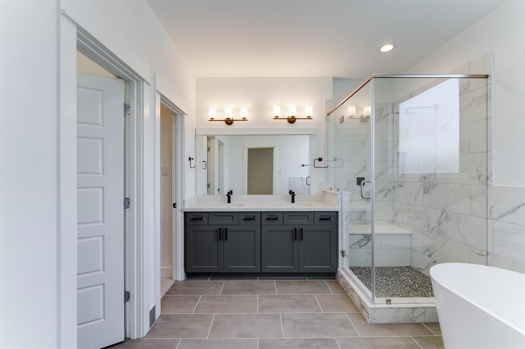 7712 Johanna Park Drive Property Photo 14