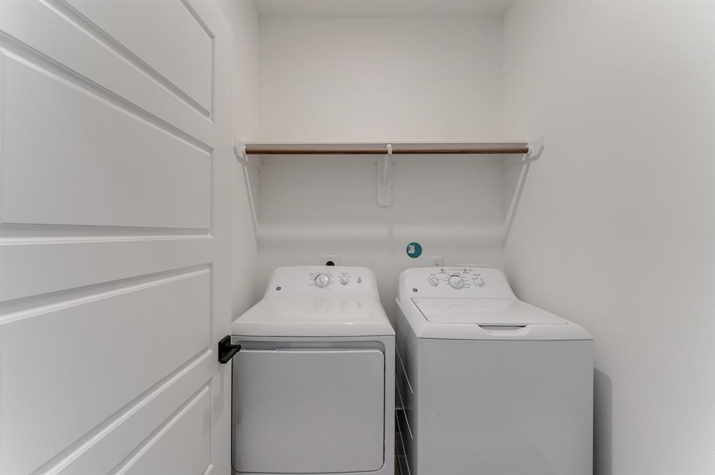 7712 Johanna Park Drive Property Photo 23