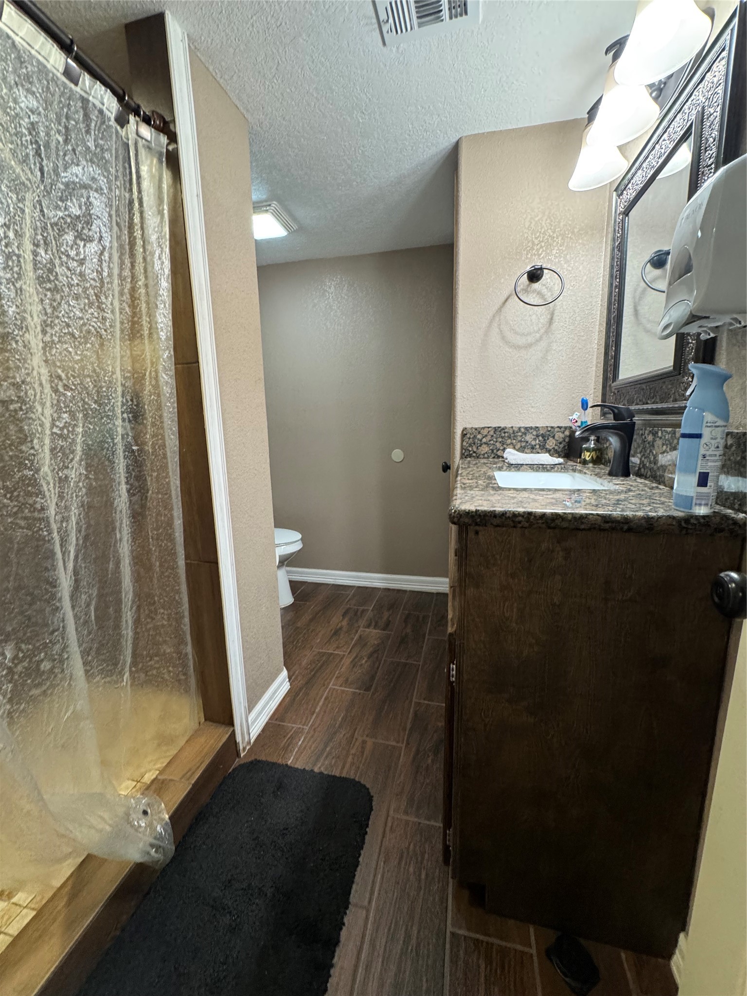 6111 Beldart Street Property Photo 7