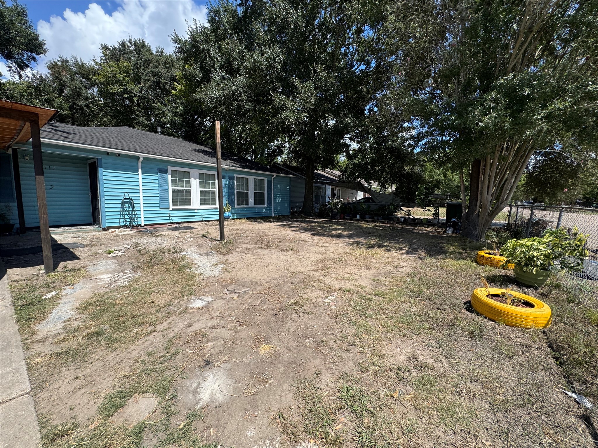 6111 Beldart Street Property Photo 16