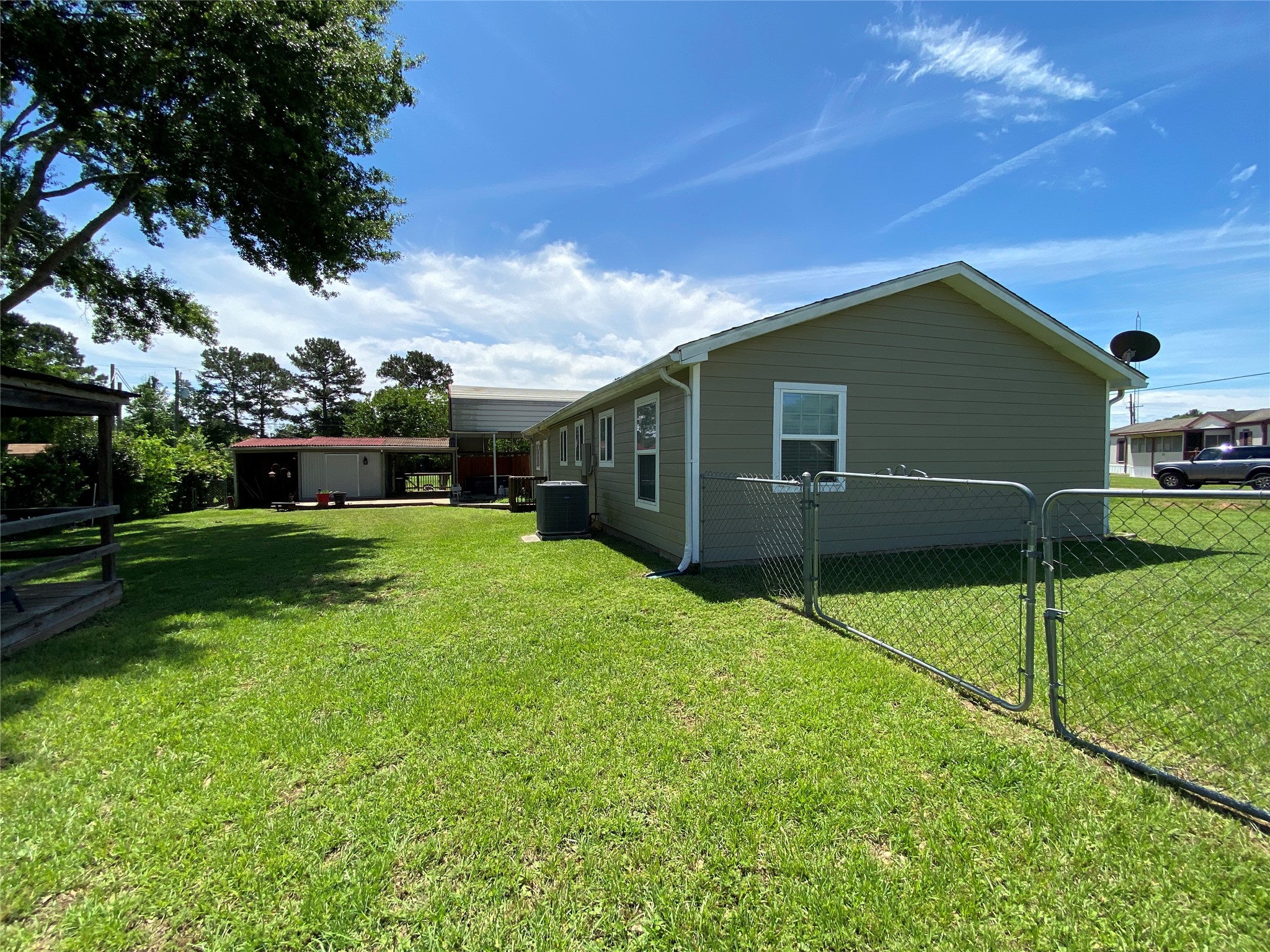 181 Hawk Property Photo 8