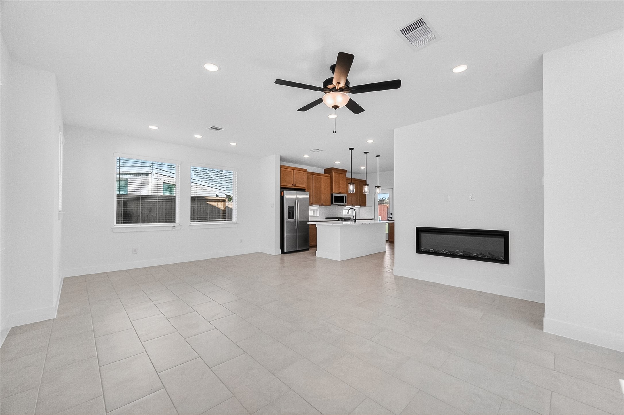 24011 Breezy Bank Trail Property Photo 5