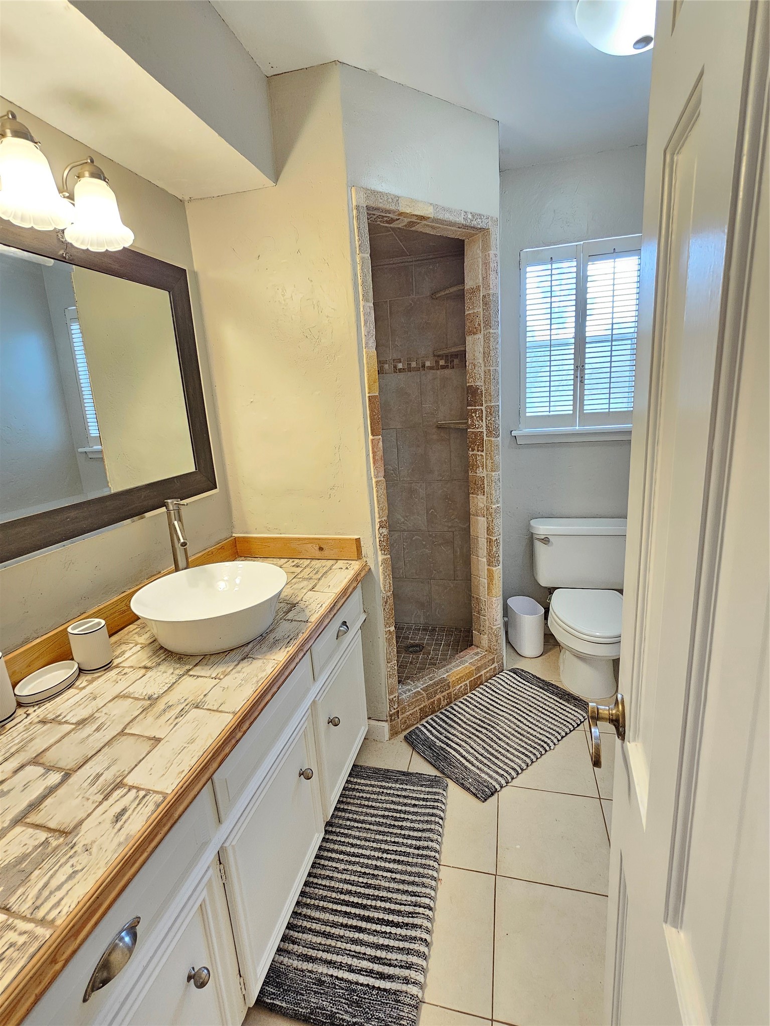 17911 Beaver Creek Drive Property Photo 20