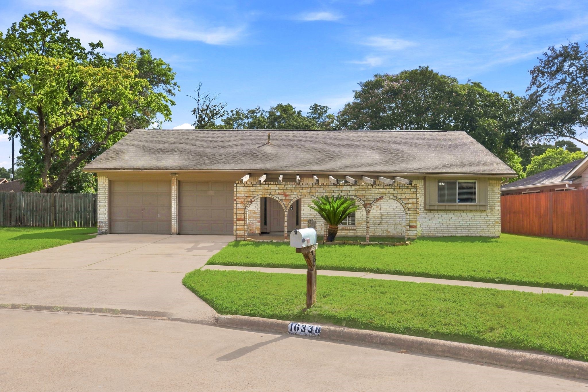 16338 Autumn Wind Drive Property Photo 2