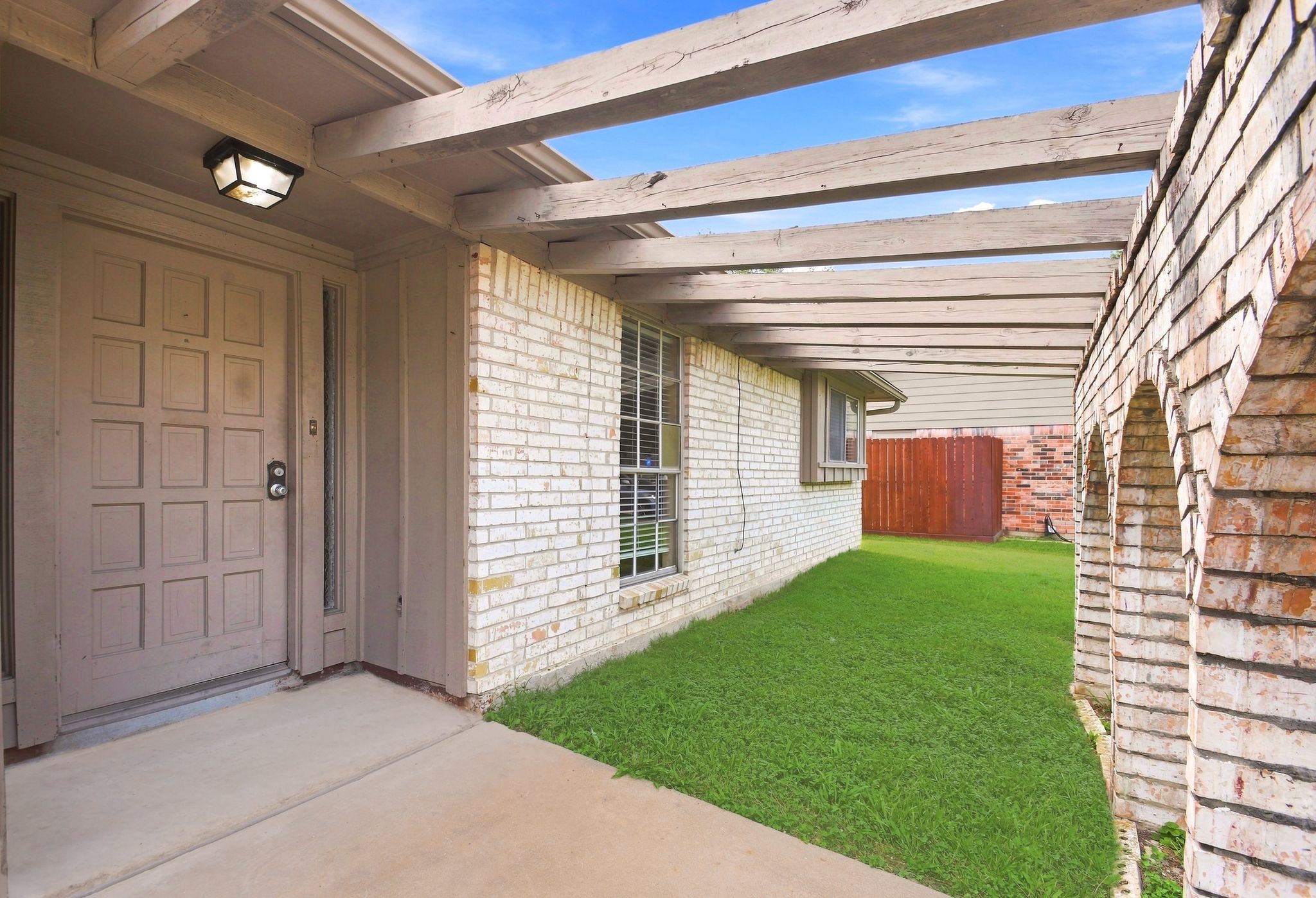 16338 Autumn Wind Drive Property Photo 6