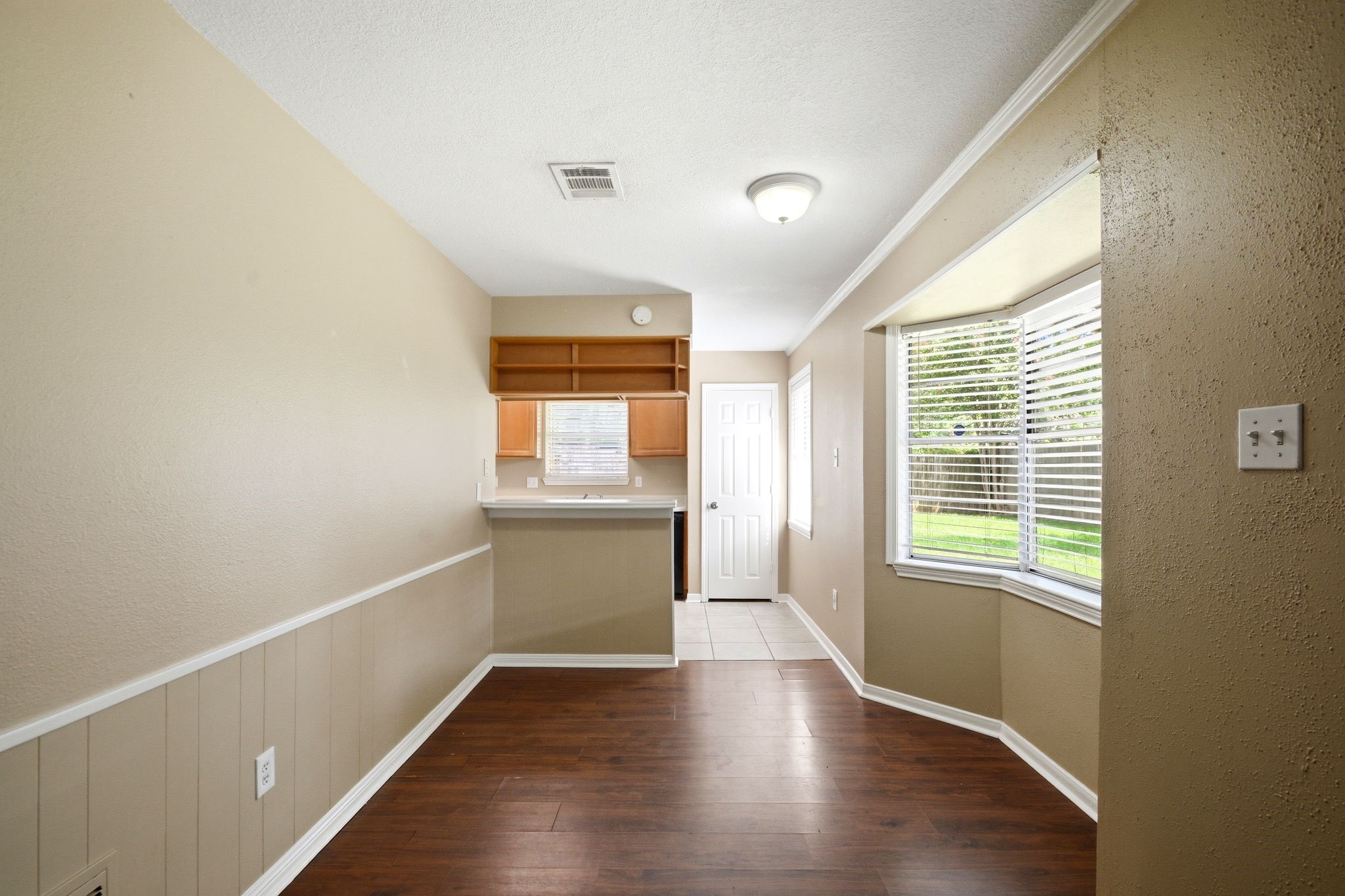 16338 Autumn Wind Drive Property Photo 14