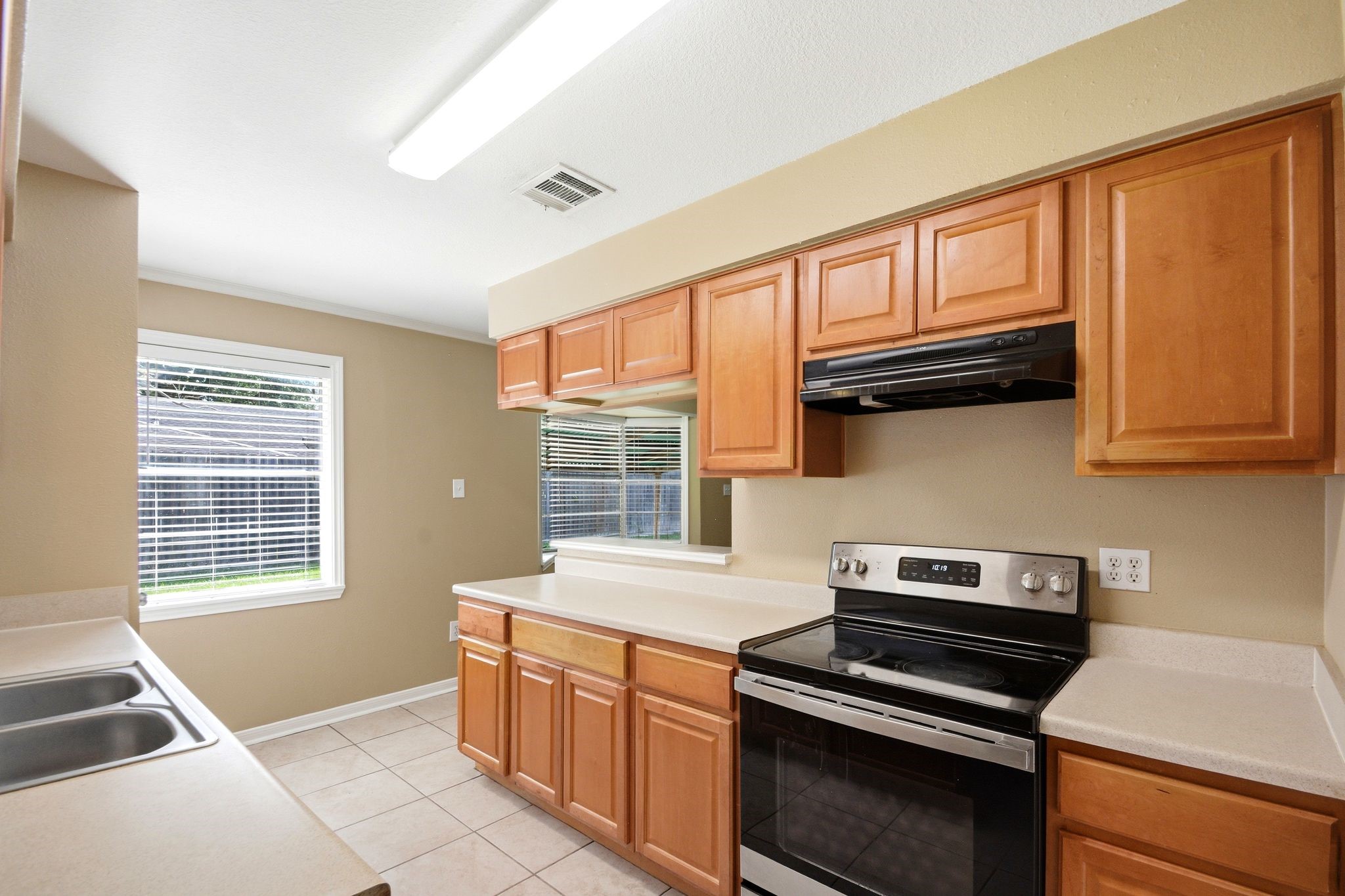 16338 Autumn Wind Drive Property Photo 18