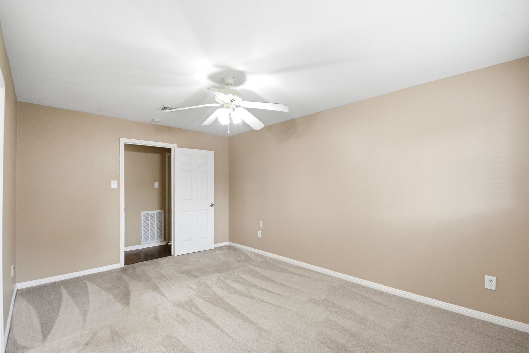 16338 Autumn Wind Drive Property Photo 23