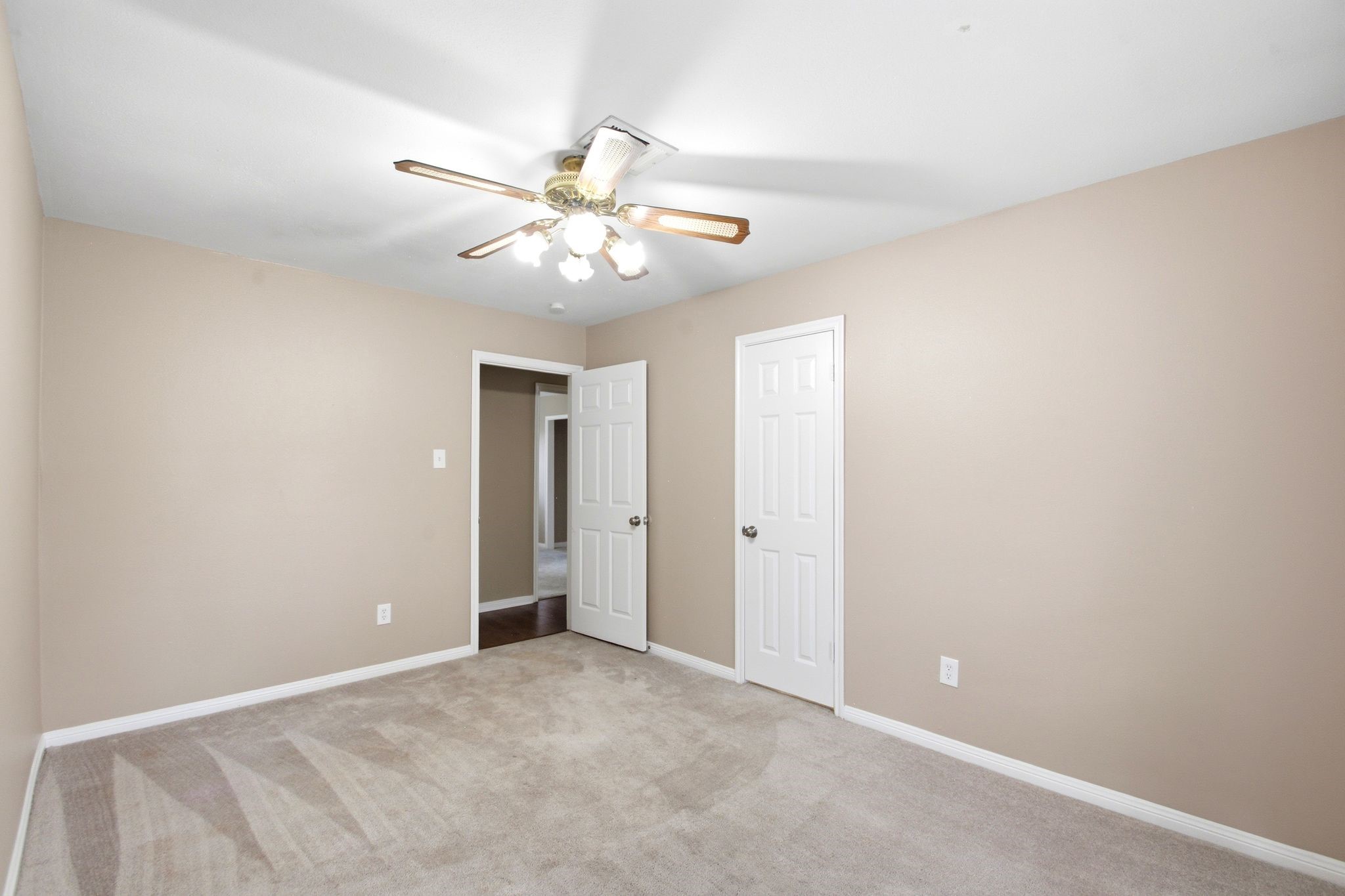 16338 Autumn Wind Drive Property Photo 30