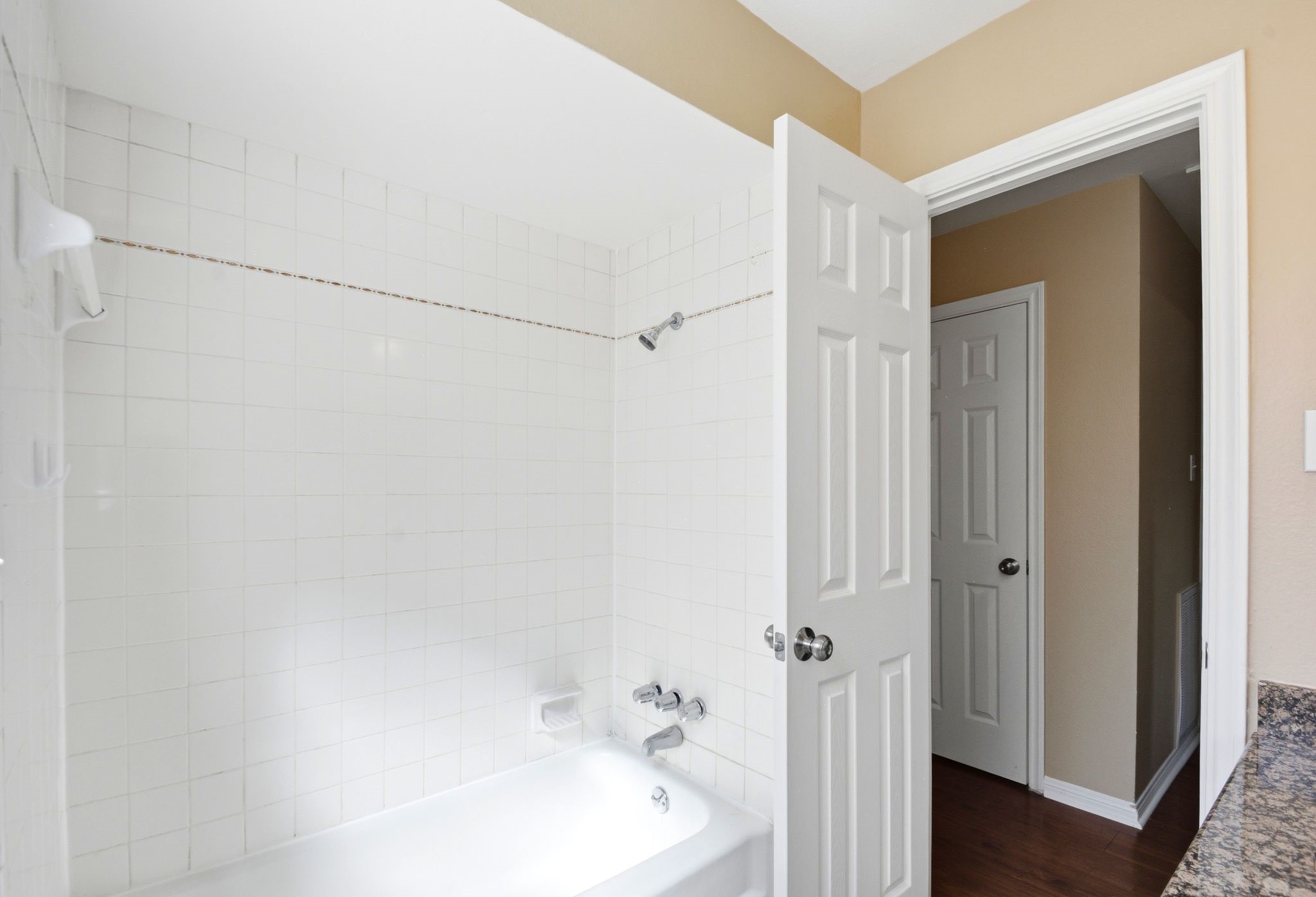 16338 Autumn Wind Drive Property Photo 32